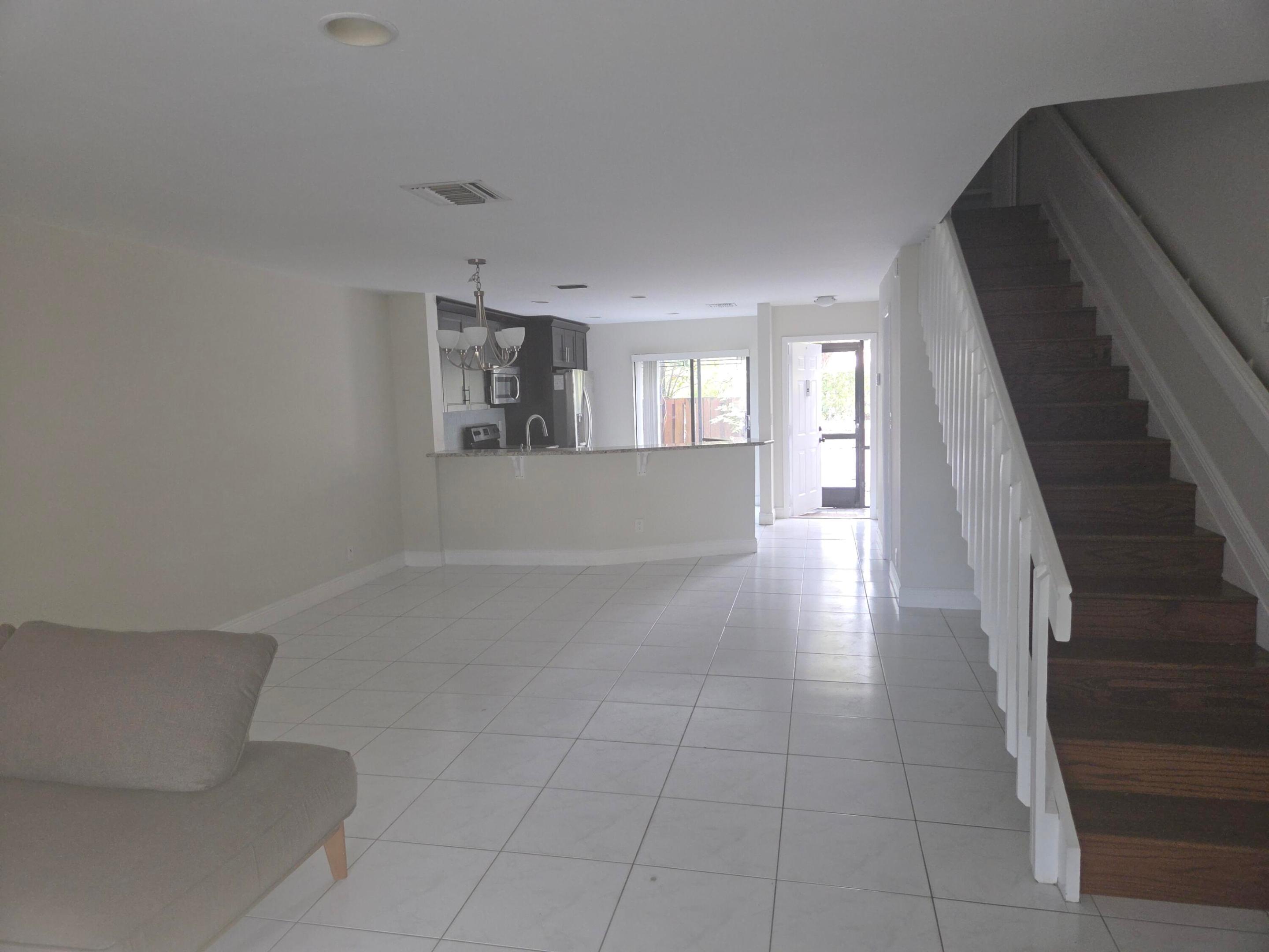 LAGO DEL MAR CONDO - Residential Lease