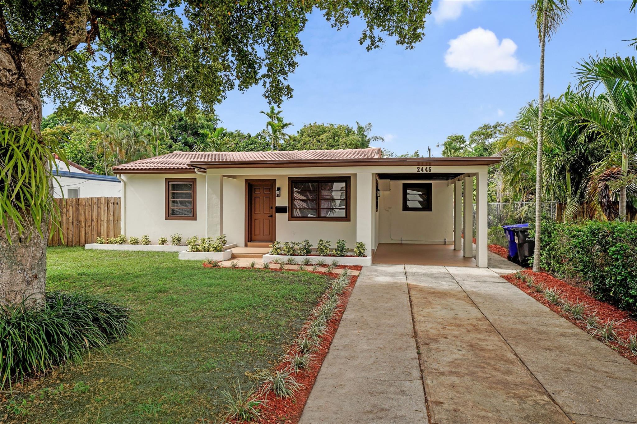 2446 Adams St, Hollywood, FL, 33020/$449,000 1 2446 Adams St
