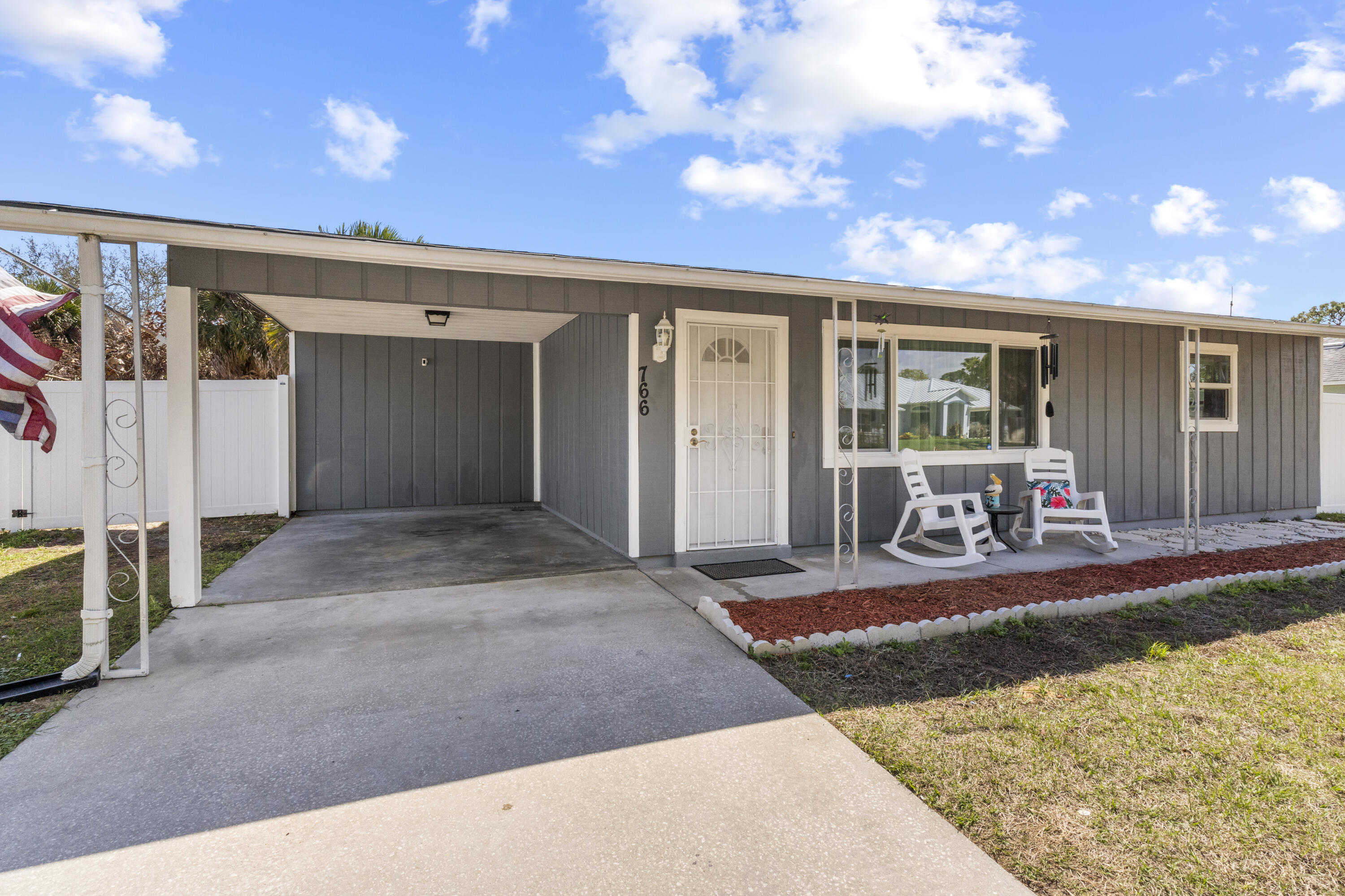 SEBASTIAN HIGHLANDS UNIT 10 - Residential