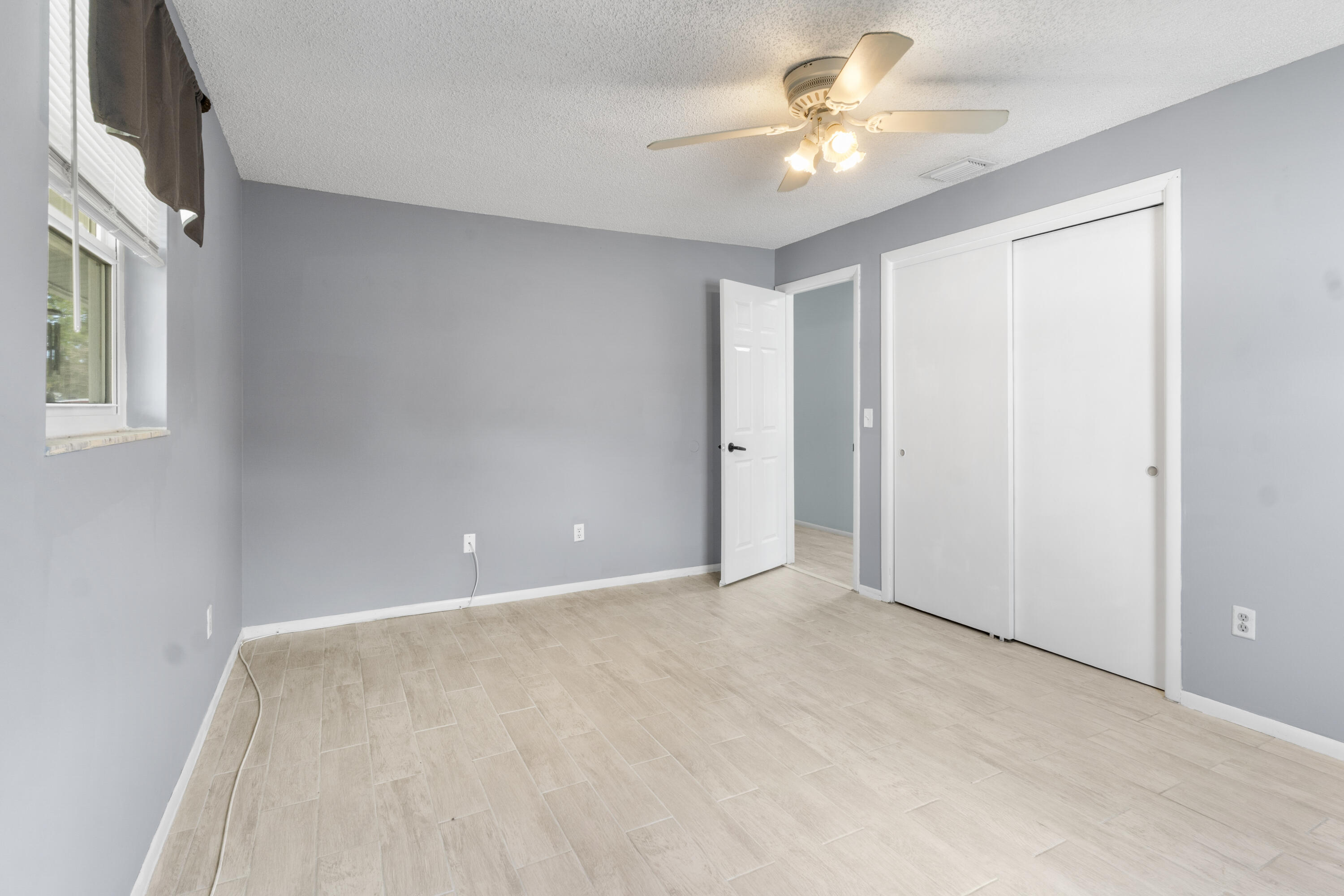 SEBASTIAN HIGHLANDS UNIT 10 - Residential