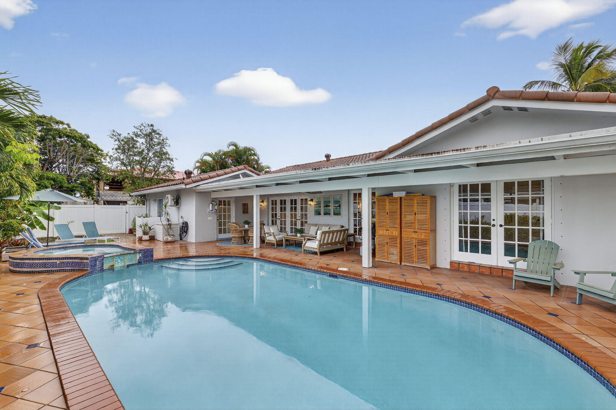 FOREST HILLS - Residential