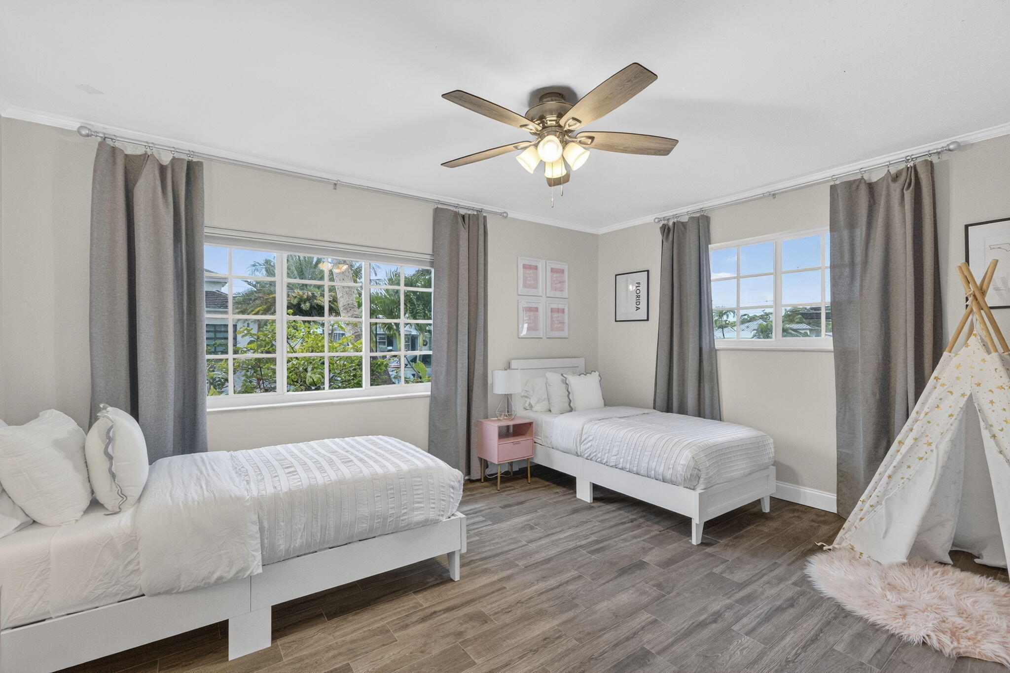 FOREST HILLS - Residential