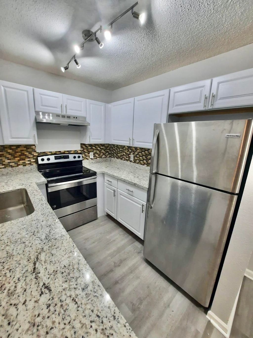 Photo of 431 Glenwood Drive #431, West Palm Beach, FL 33415 (MLS # R10990419)