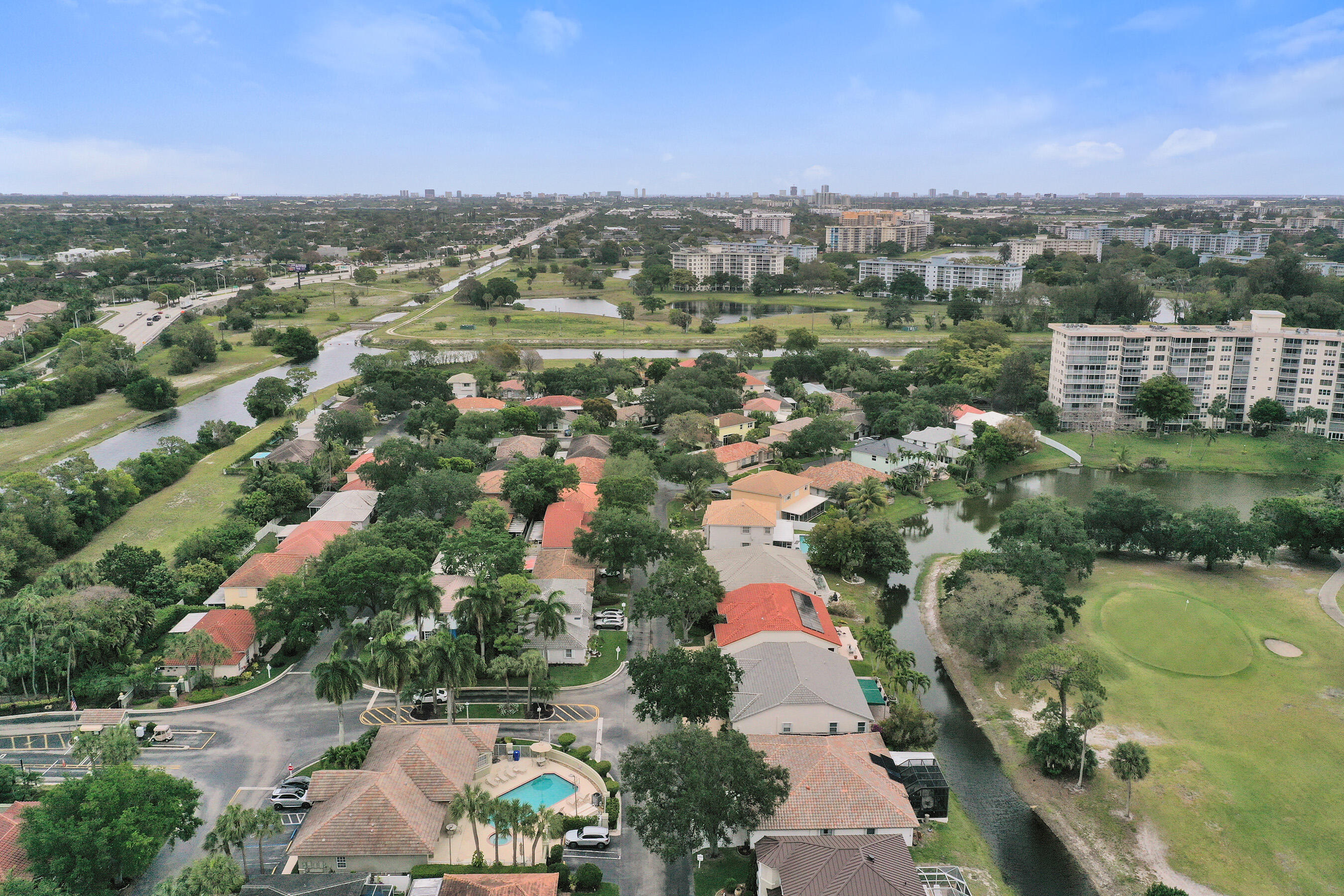 PALM AIRE OAKS COURSE ESTATES - Residential
