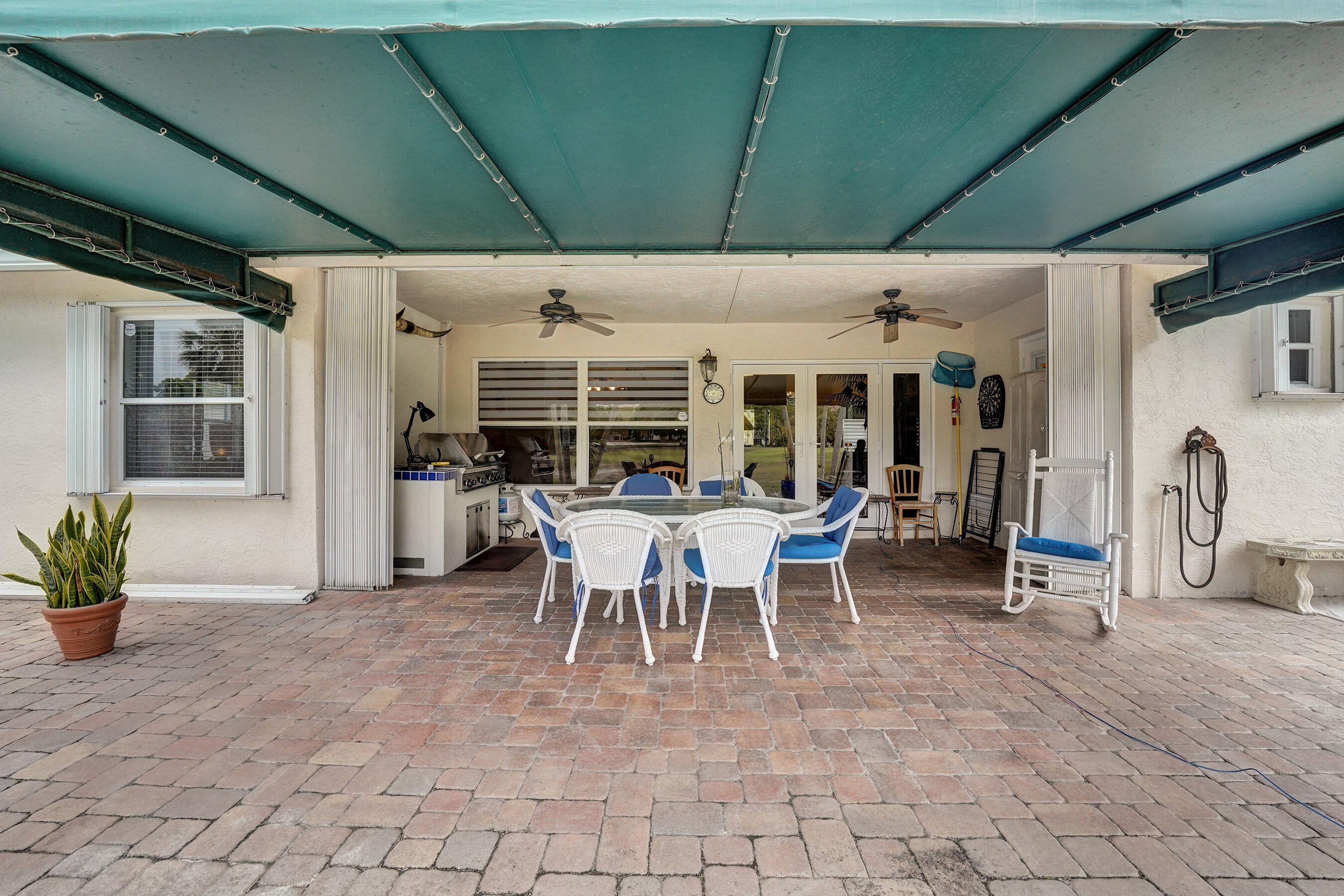 PALM AIRE OAKS COURSE ESTATES - Residential