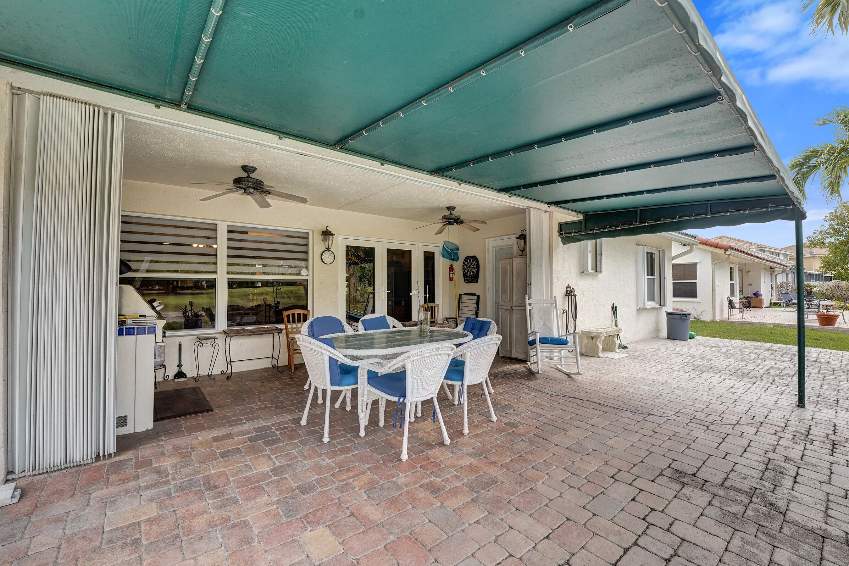 PALM AIRE OAKS COURSE ESTATES - Residential