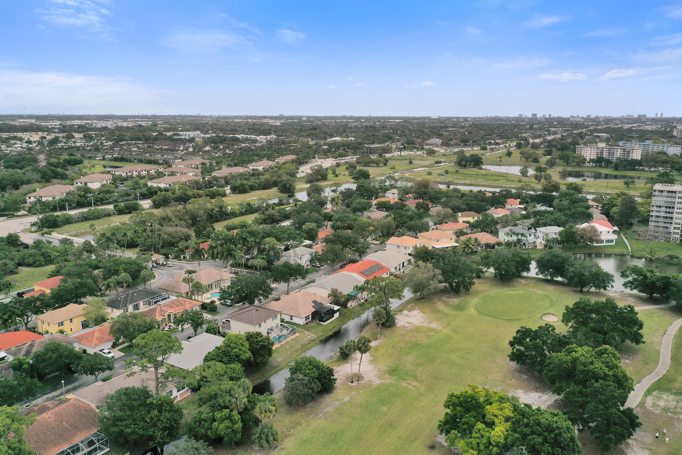 PALM AIRE OAKS COURSE ESTATES - Residential