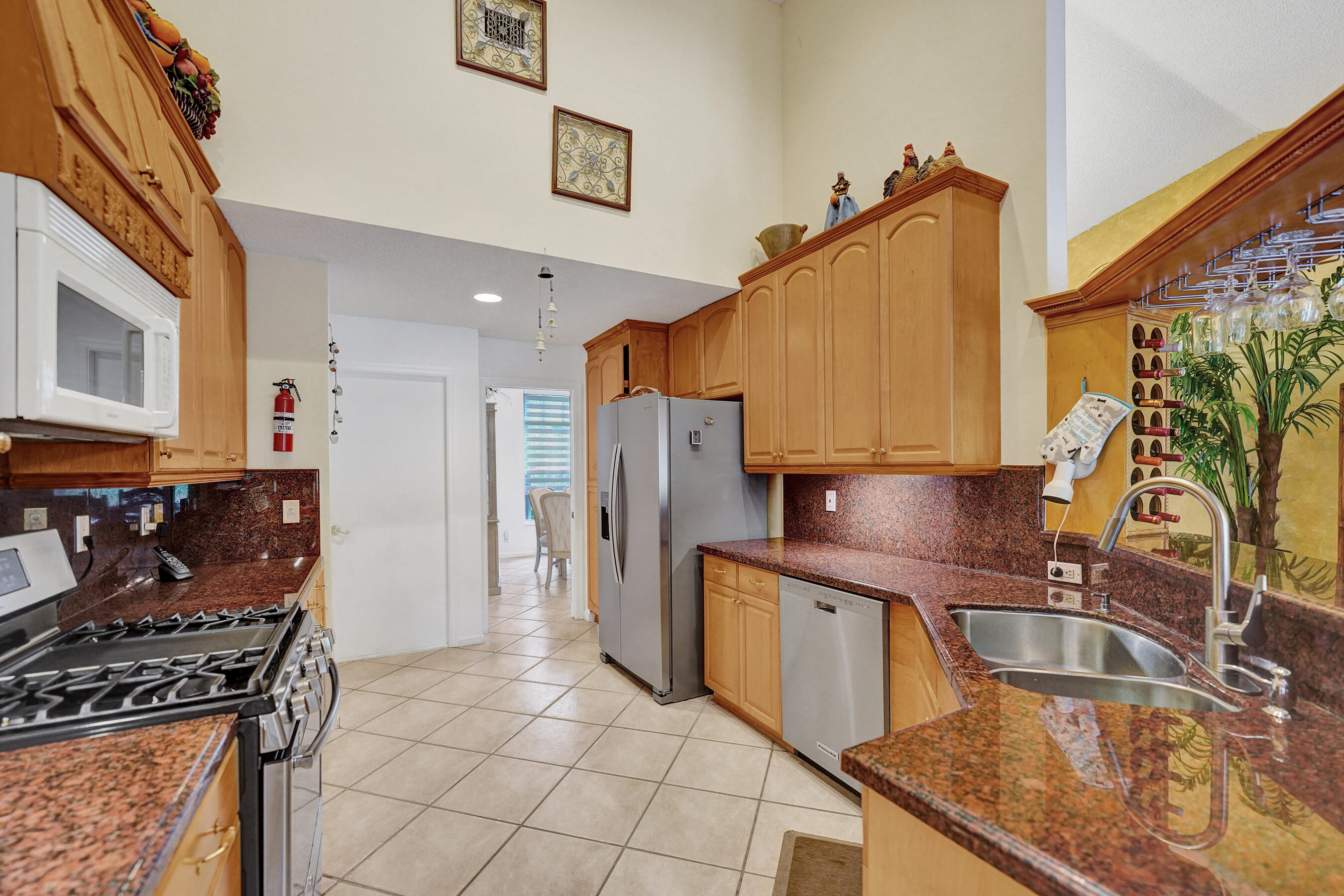 PALM AIRE OAKS COURSE ESTATES - Residential