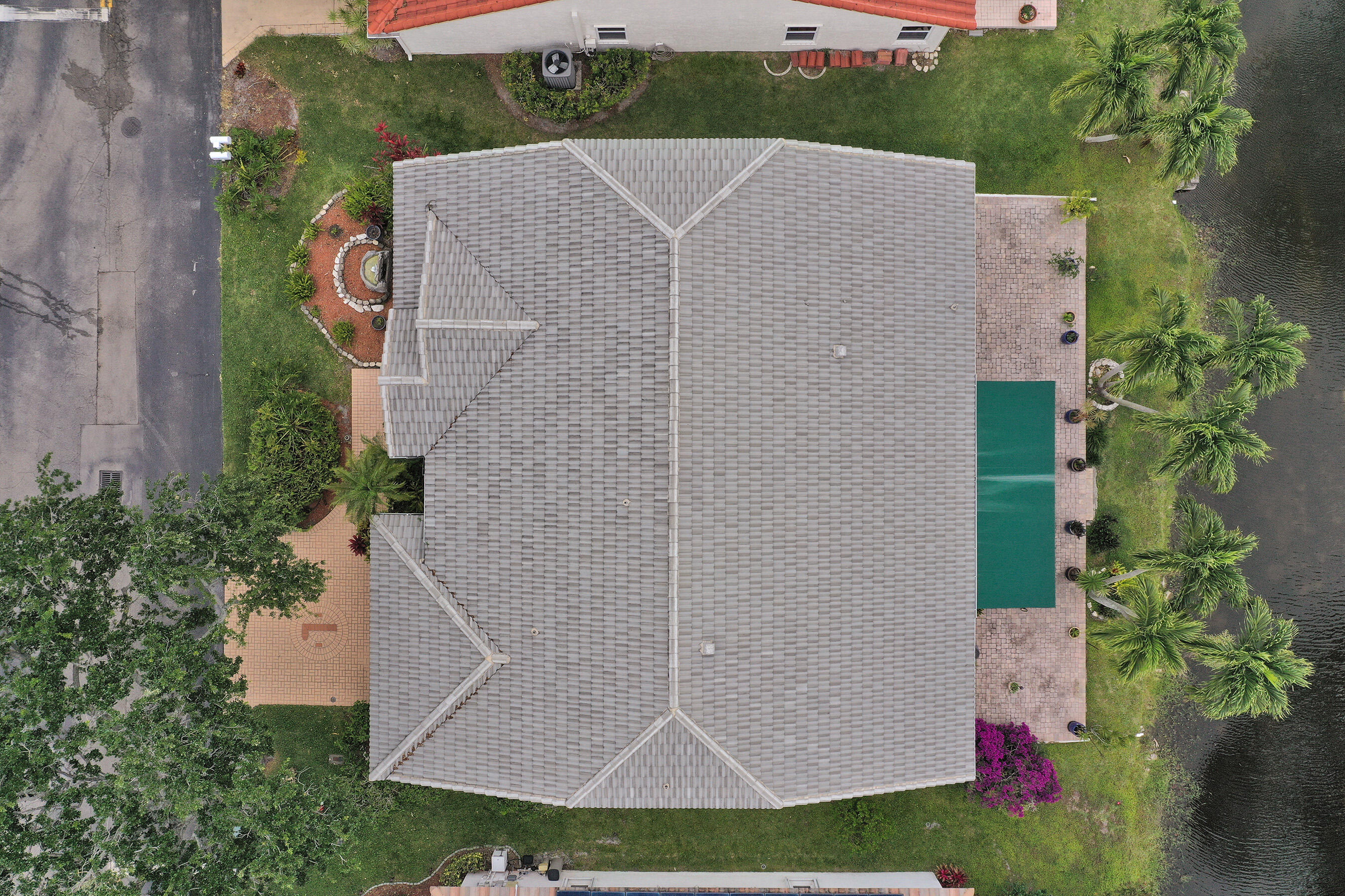 PALM AIRE OAKS COURSE ESTATES - Residential