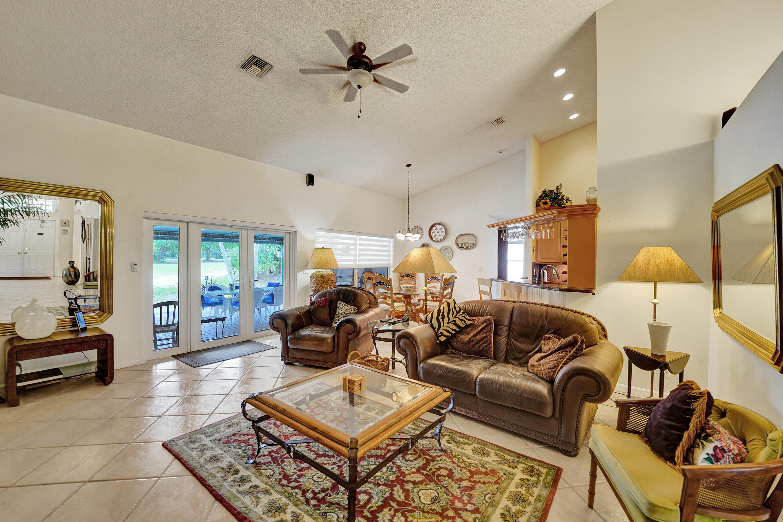 PALM AIRE OAKS COURSE ESTATES - Residential