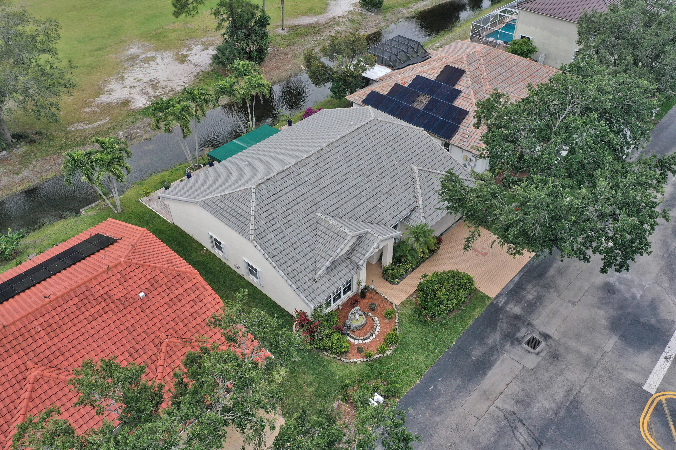 PALM AIRE OAKS COURSE ESTATES - Residential