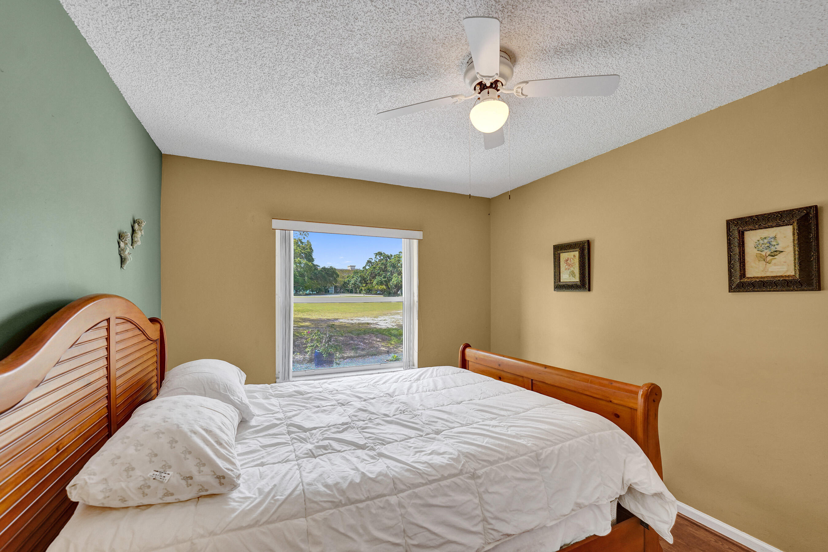 PALM AIRE OAKS COURSE ESTATES - Residential