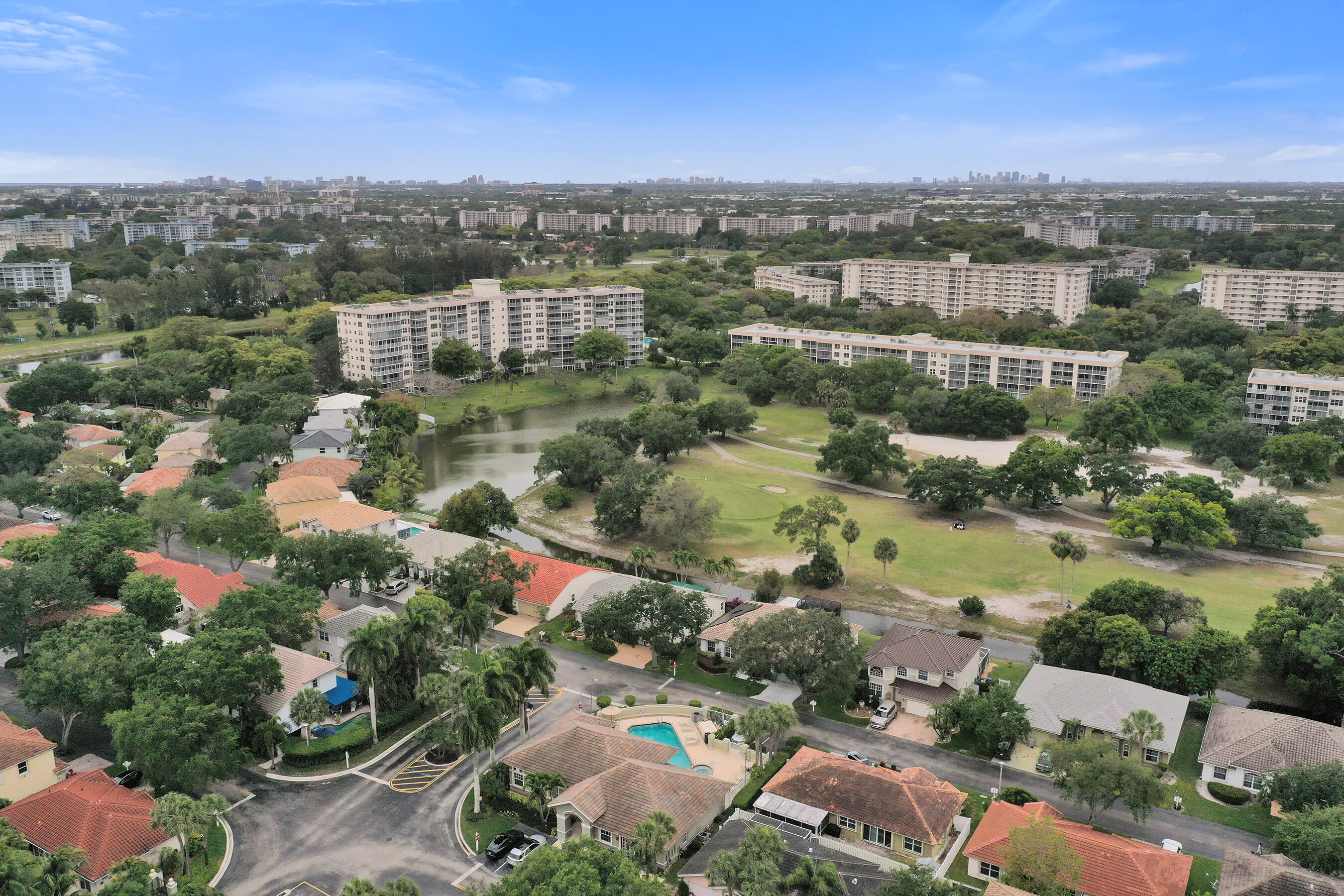 PALM AIRE OAKS COURSE ESTATES - Residential