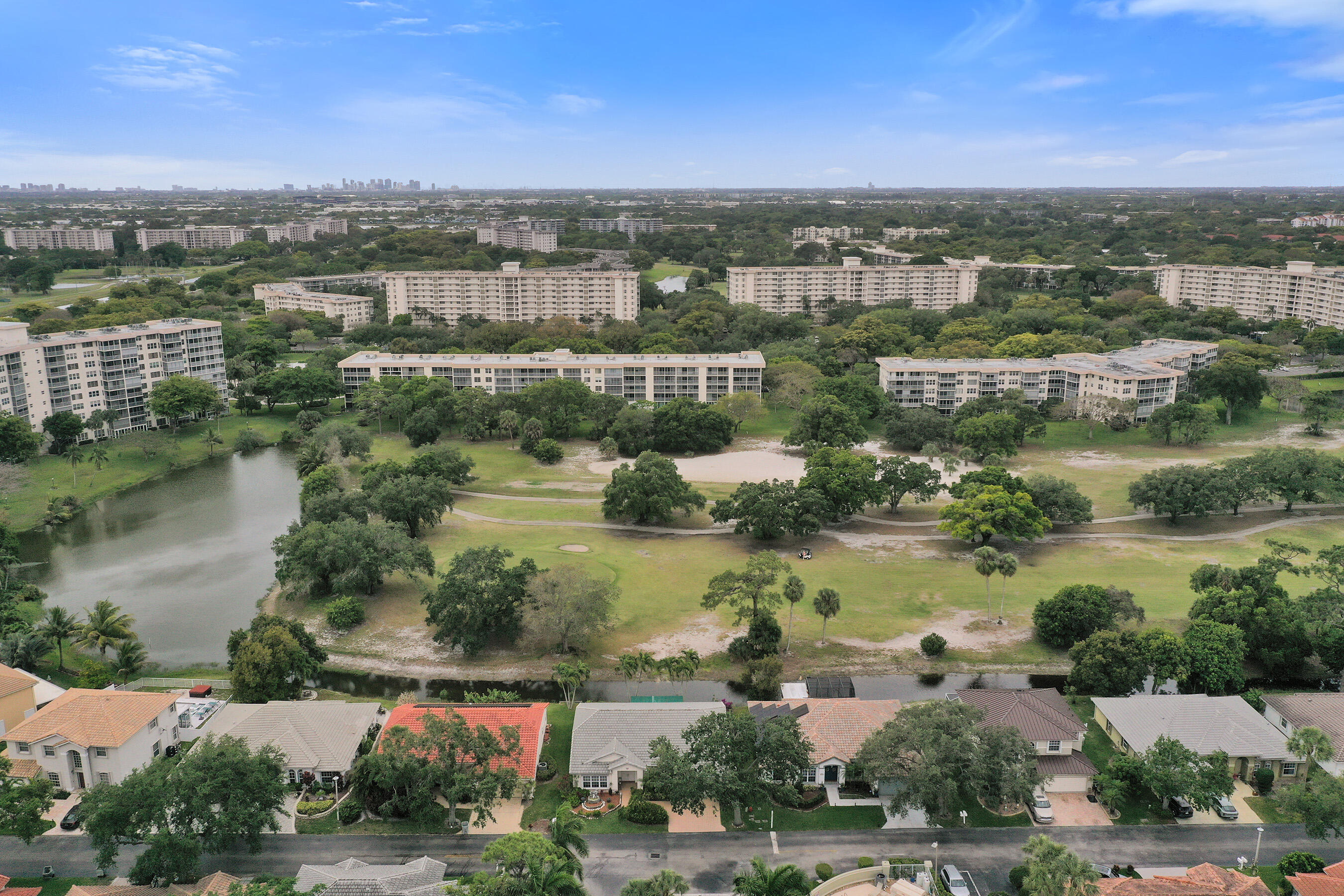 PALM AIRE OAKS COURSE ESTATES - Residential