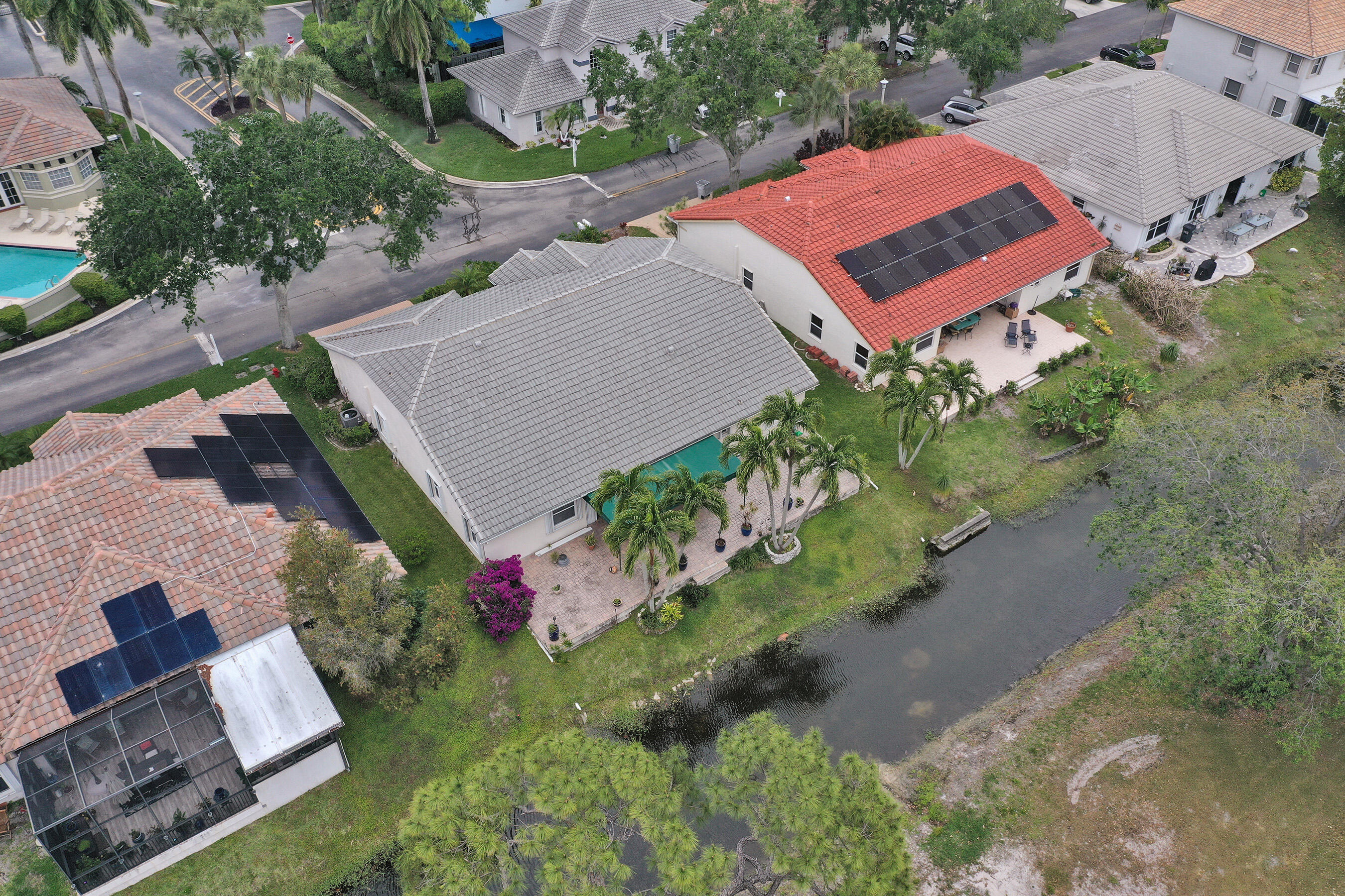 PALM AIRE OAKS COURSE ESTATES - Residential