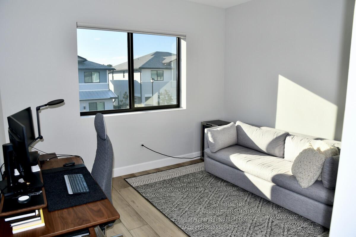 MAGNOLIA RIDGE - Residential