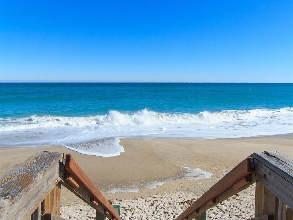 BEACH VILLAS AT SEA OAKS CONDO - Residential