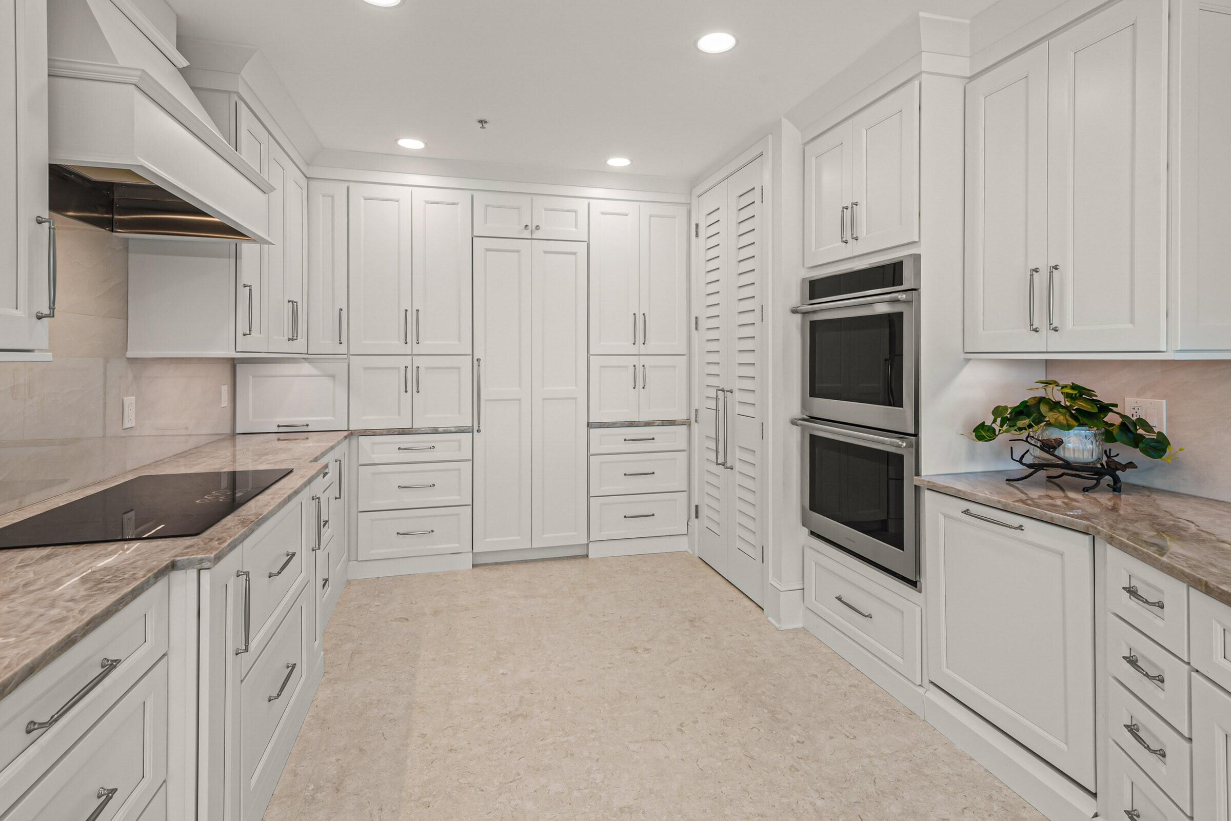 BEACH VILLAS AT SEA OAKS CONDO - Residential