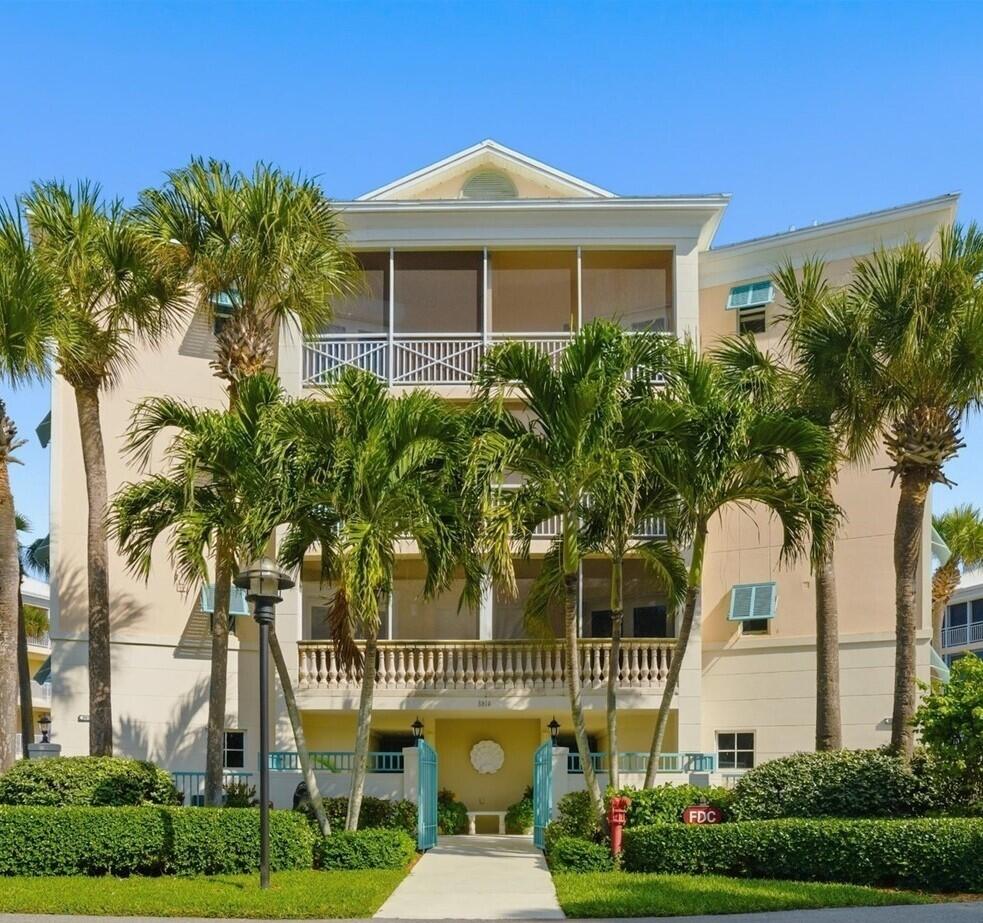 BEACH VILLAS AT SEA OAKS CONDO - Residential