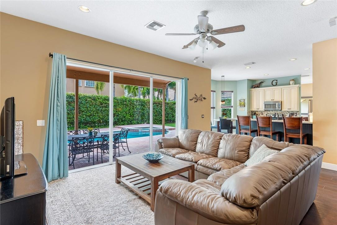 PARK PLACE/ WYNDHAM LAKES - Residential