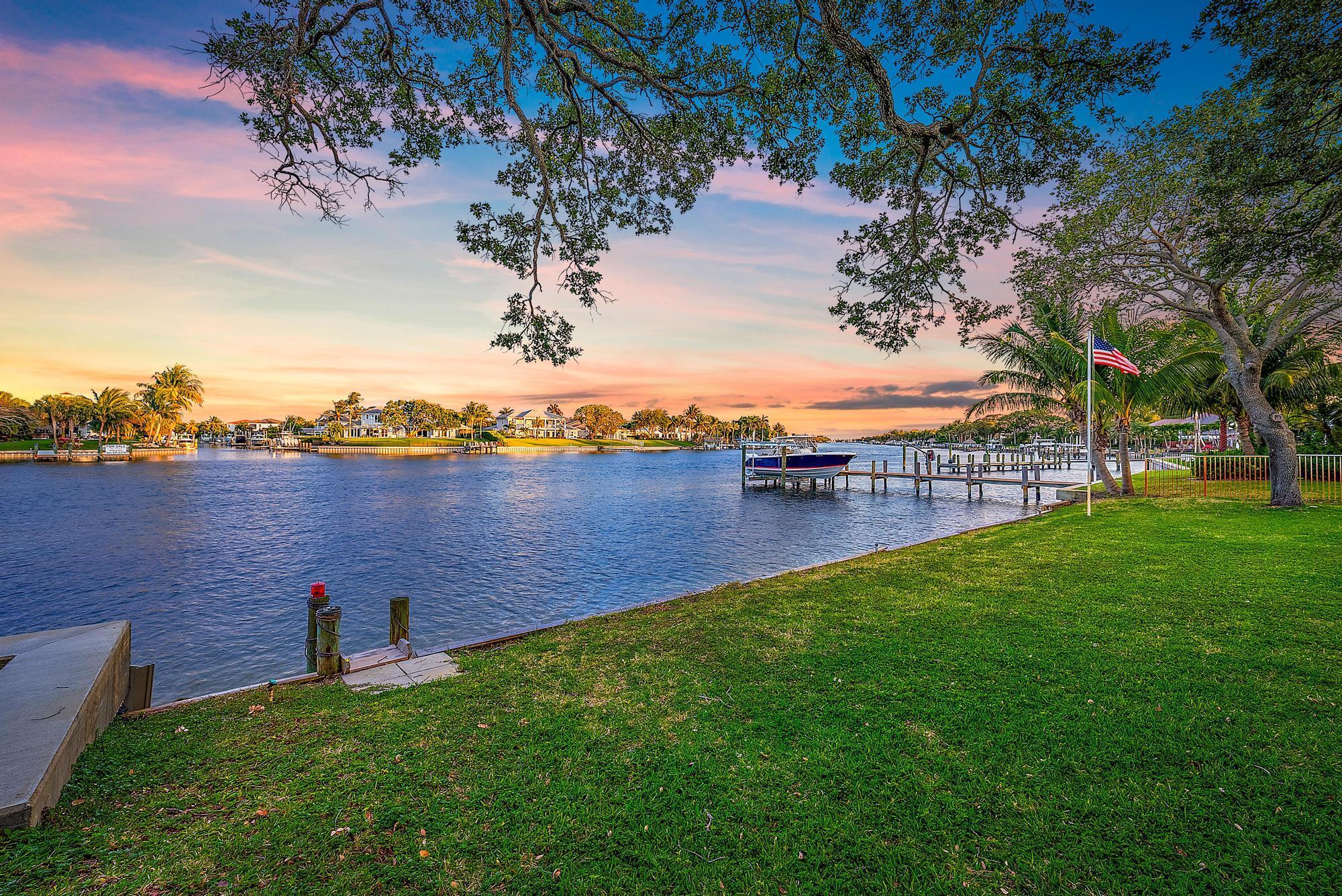 INTRACOASTAL PARK - Residential