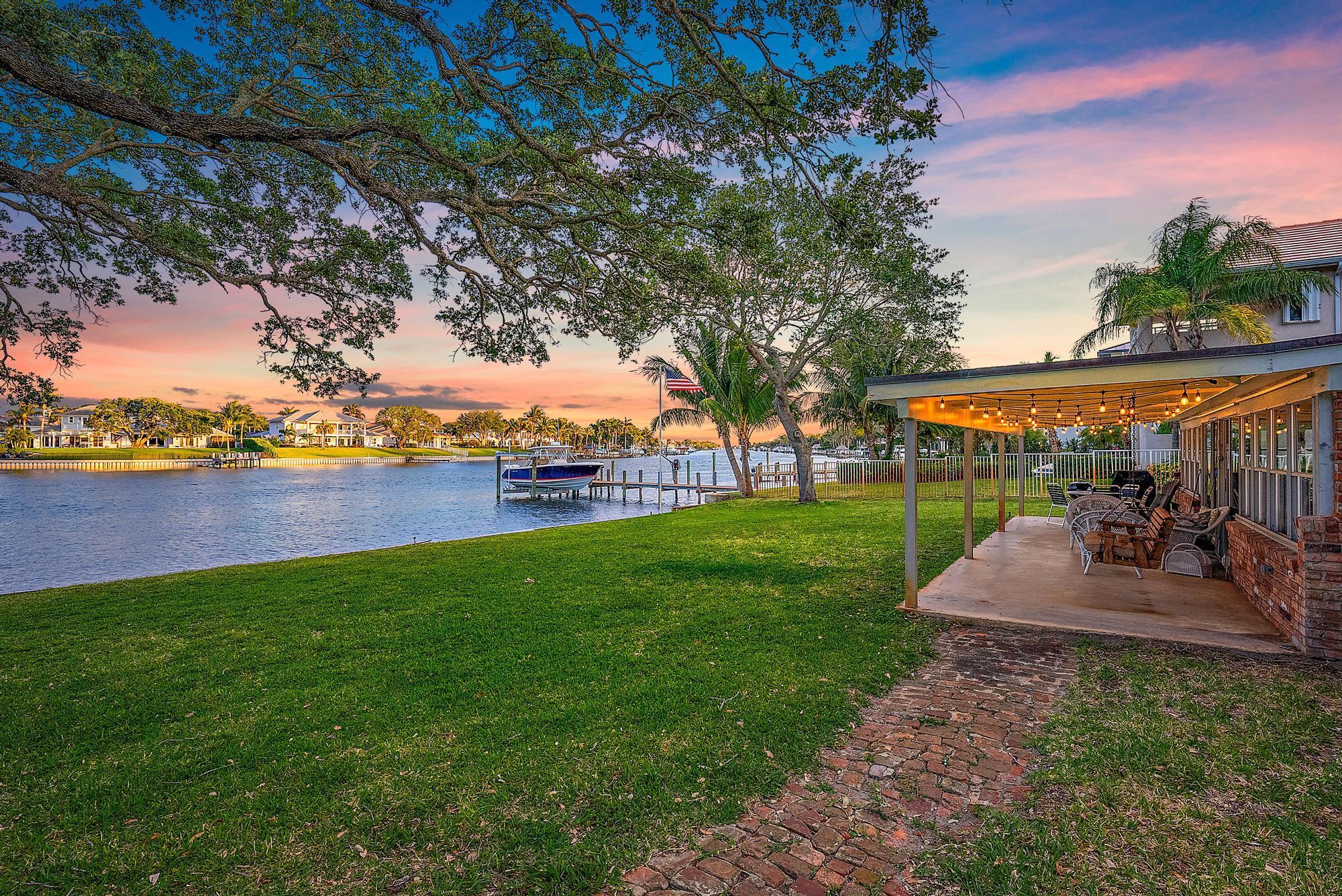 INTRACOASTAL PARK - Residential