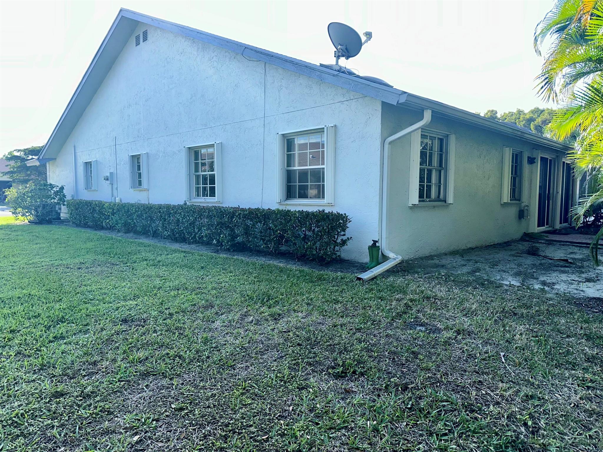 3219 Anthony Circle S