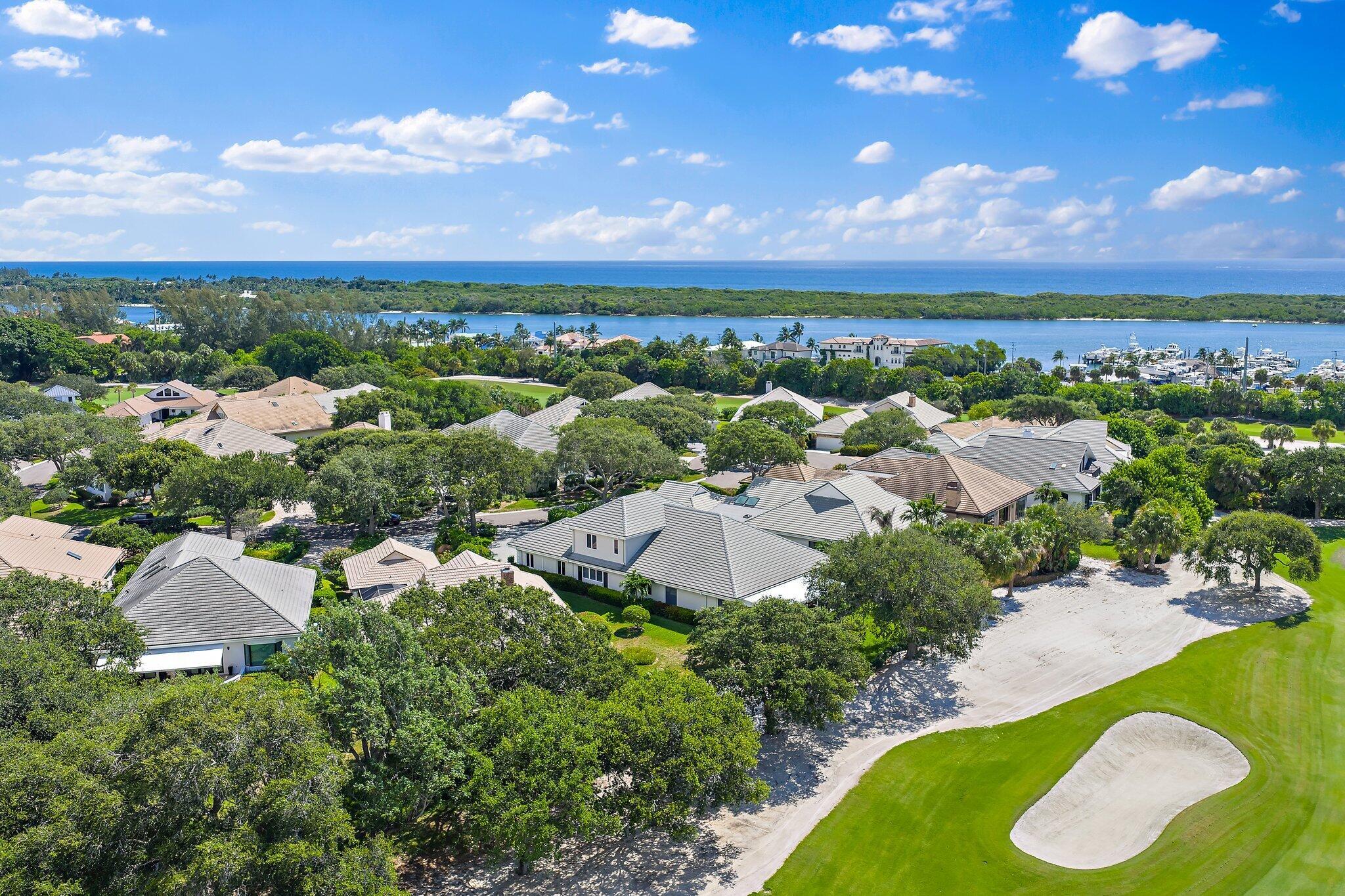 12062 SE Prestwick Terrace, Jupiter, FL, 33469/$3,199,000 4 12062 SE Prestwick Terrace