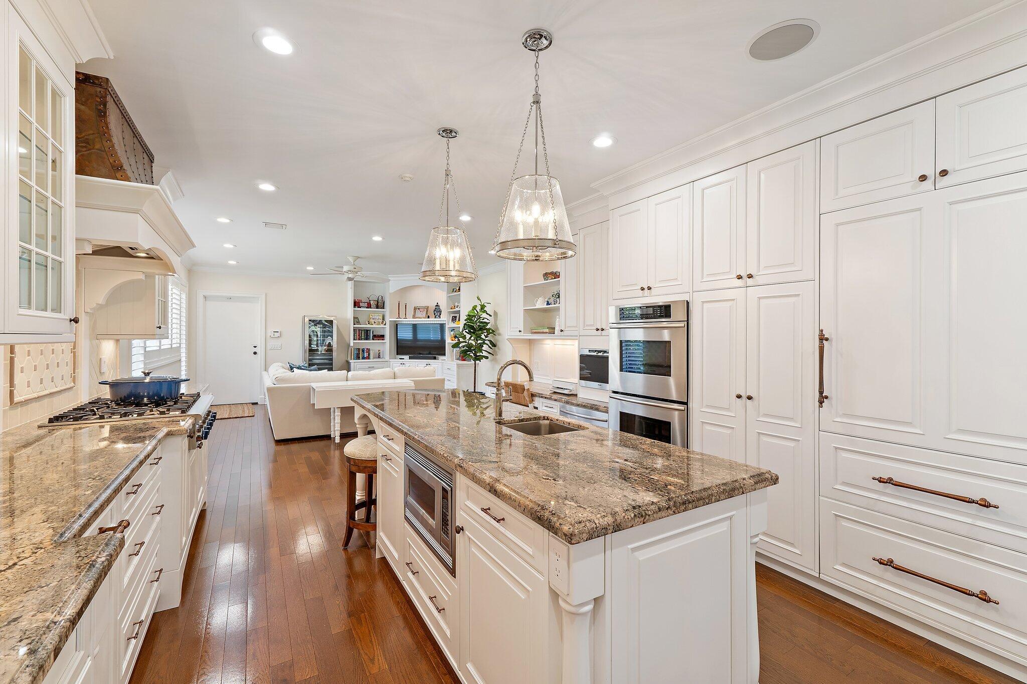 Jupiter Hills - Residential