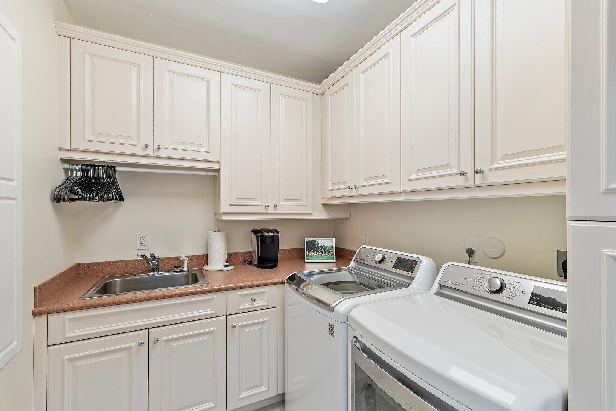 Jupiter Hills - Residential