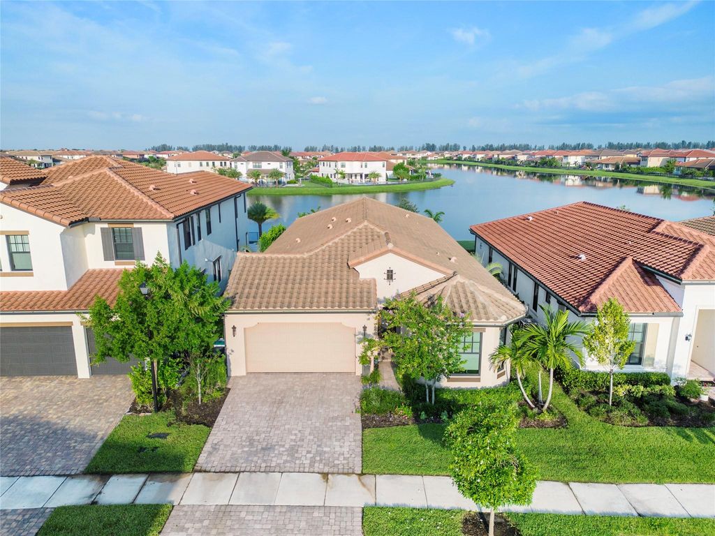 Photo of 8785 E Baypoint Cir, Parkland, FL 33076 (MLS # F10395323)