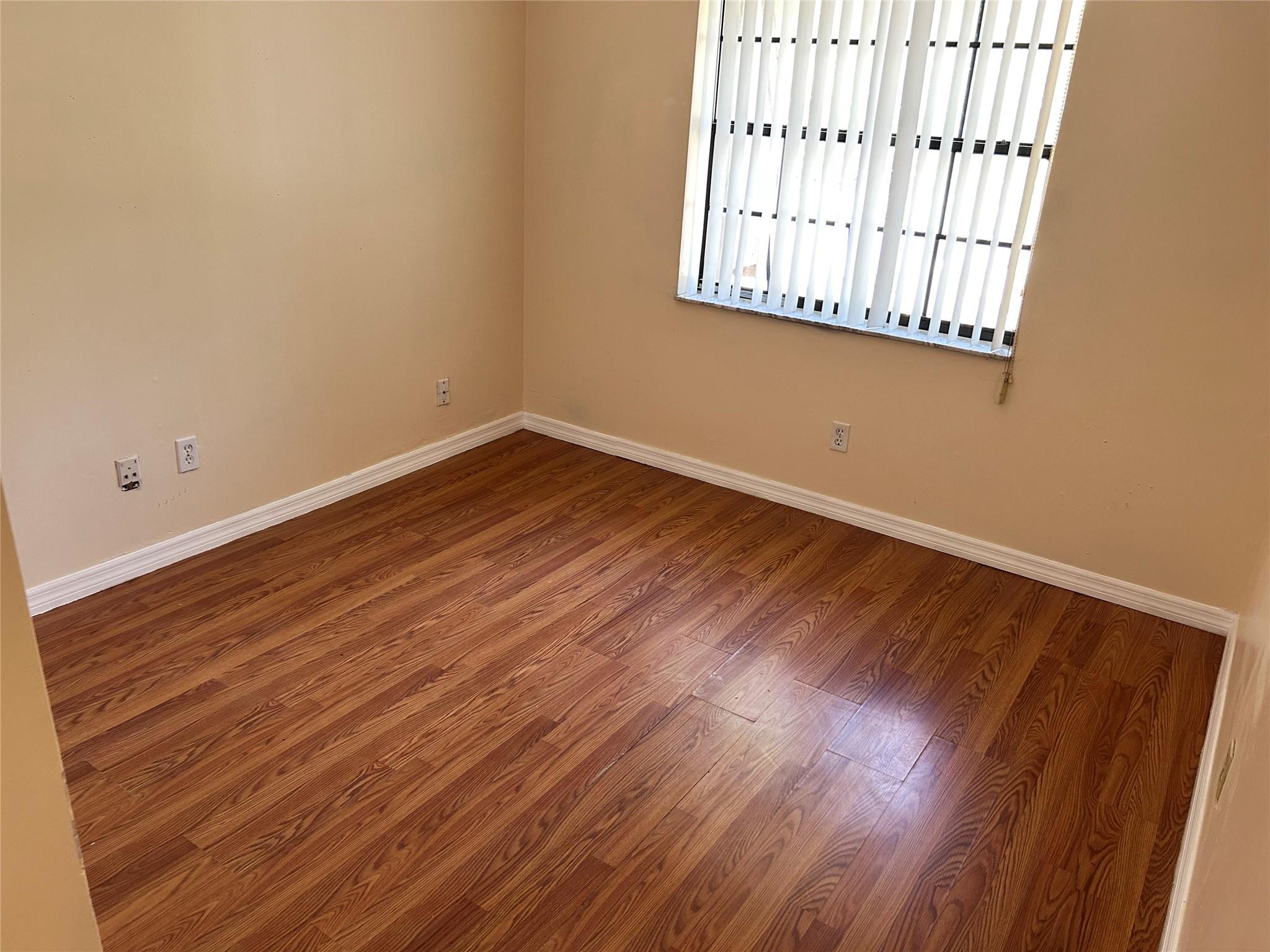 Grenadier Lakes At Welleb - Residential Lease