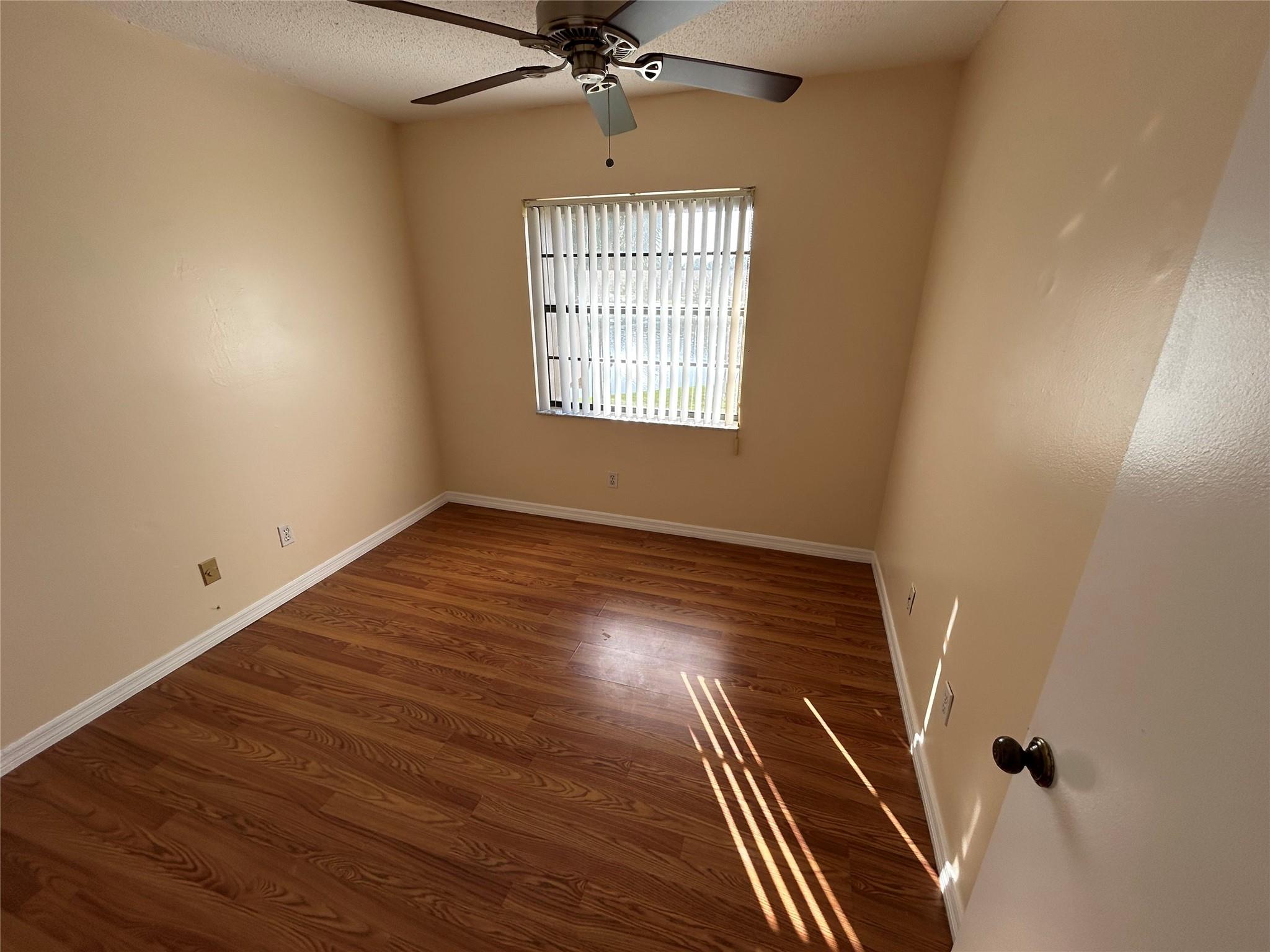 Grenadier Lakes At Welleb - Residential Lease