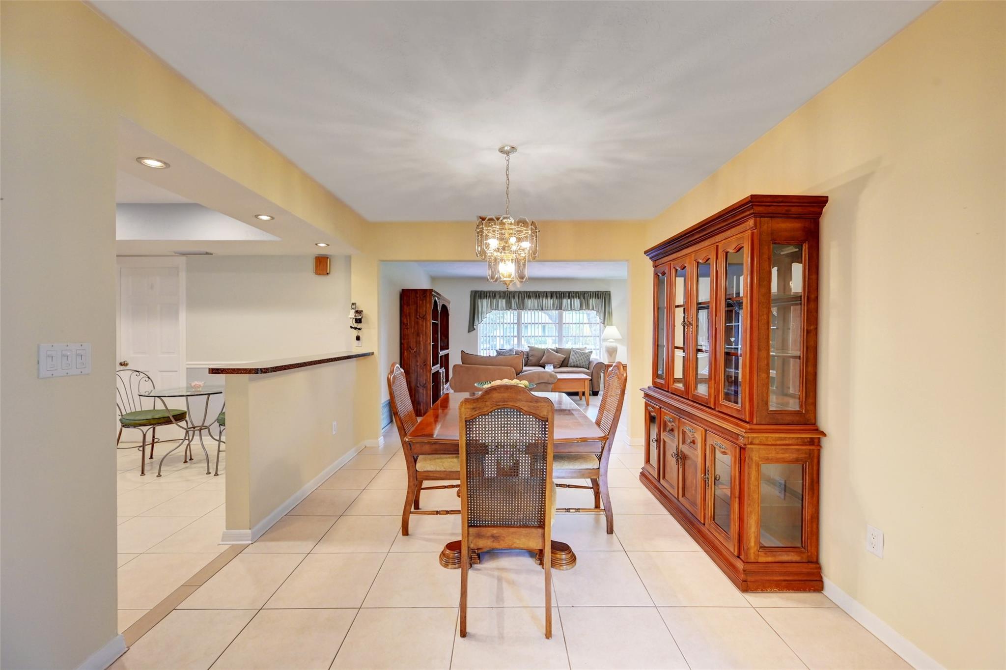 Pembroke Lakes Sec 1 76-4 - Residential