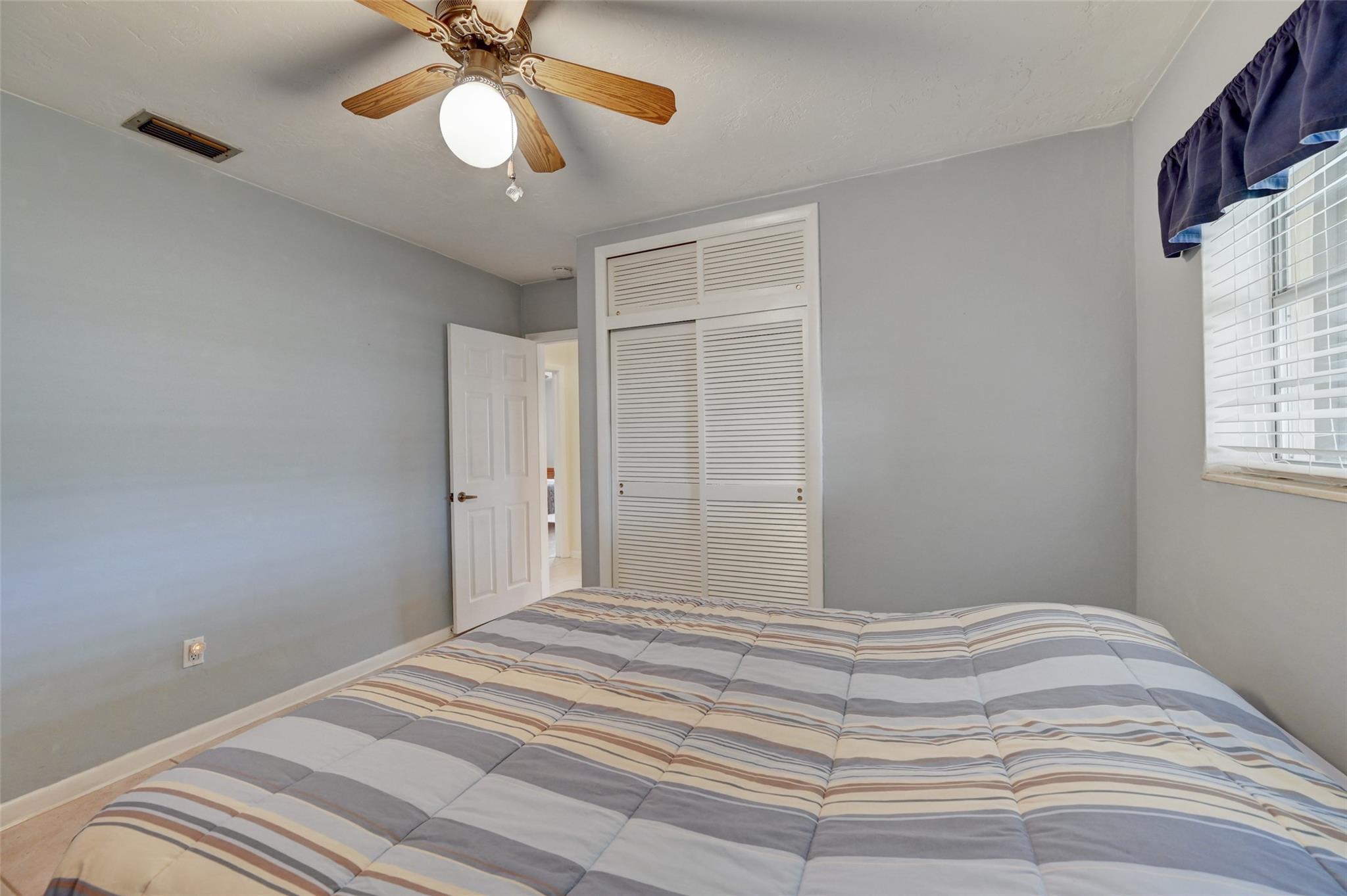 Pembroke Lakes Sec 1 76-4 - Residential