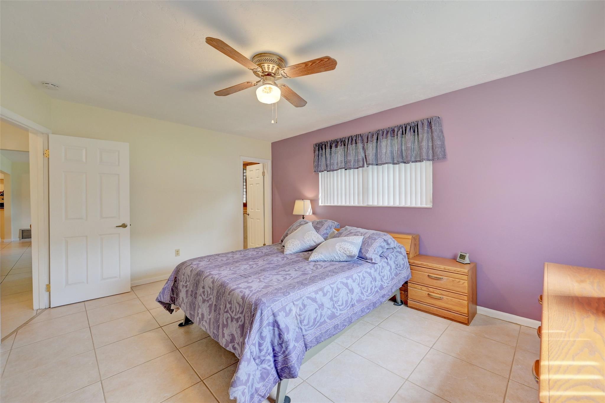 Pembroke Lakes Sec 1 76-4 - Residential