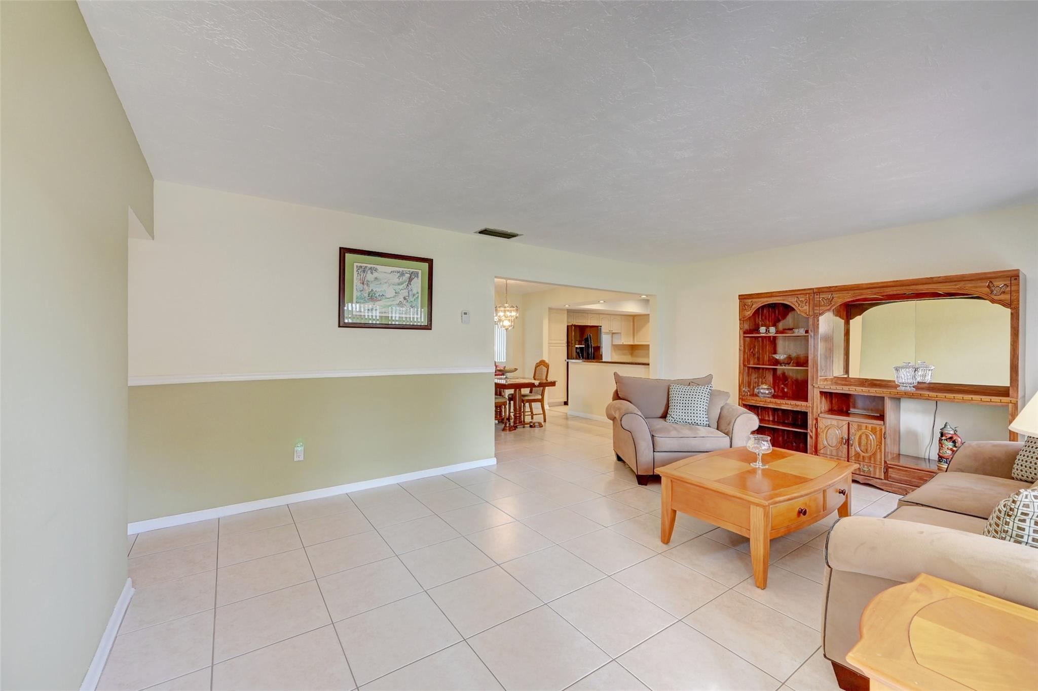 Pembroke Lakes Sec 1 76-4 - Residential