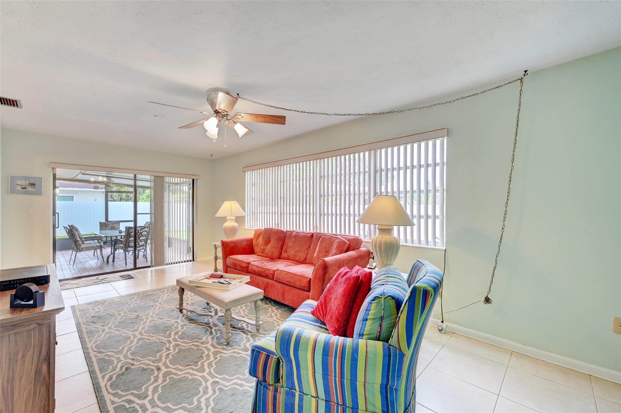 Pembroke Lakes Sec 1 76-4 - Residential