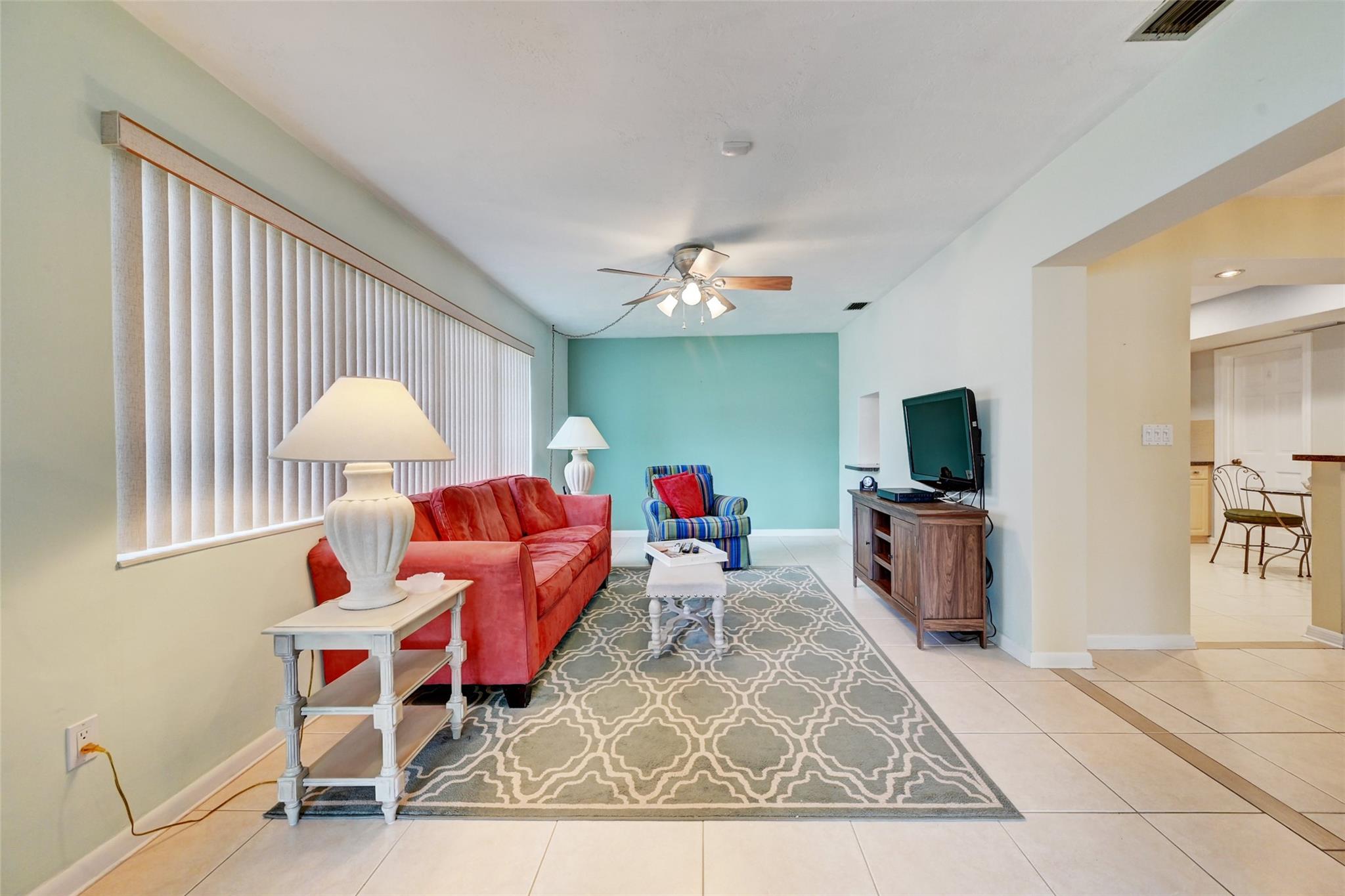 Pembroke Lakes Sec 1 76-4 - Residential