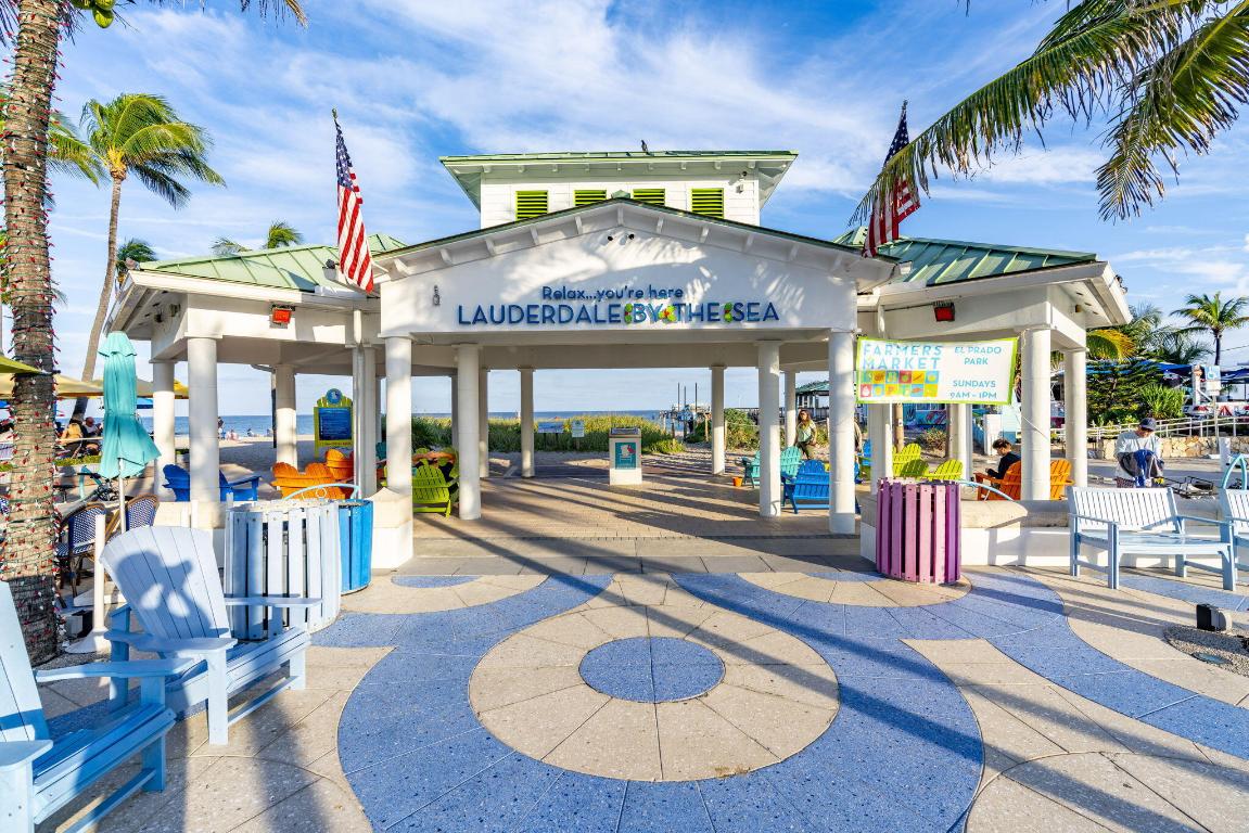 LEISURE BY THE SEA CONDO - Residential