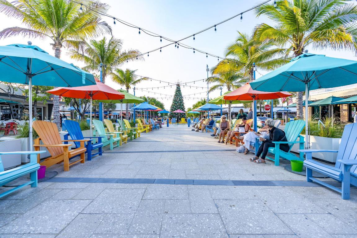 LEISURE BY THE SEA CONDO - Residential