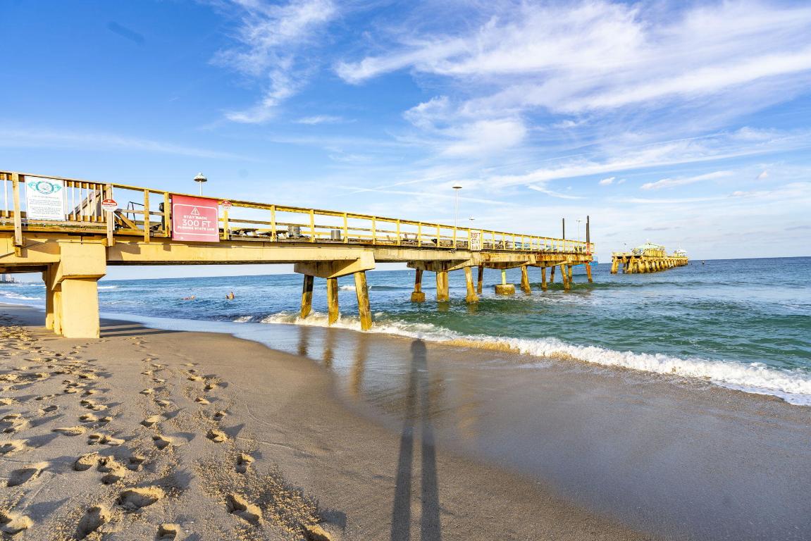 LEISURE BY THE SEA CONDO - Residential