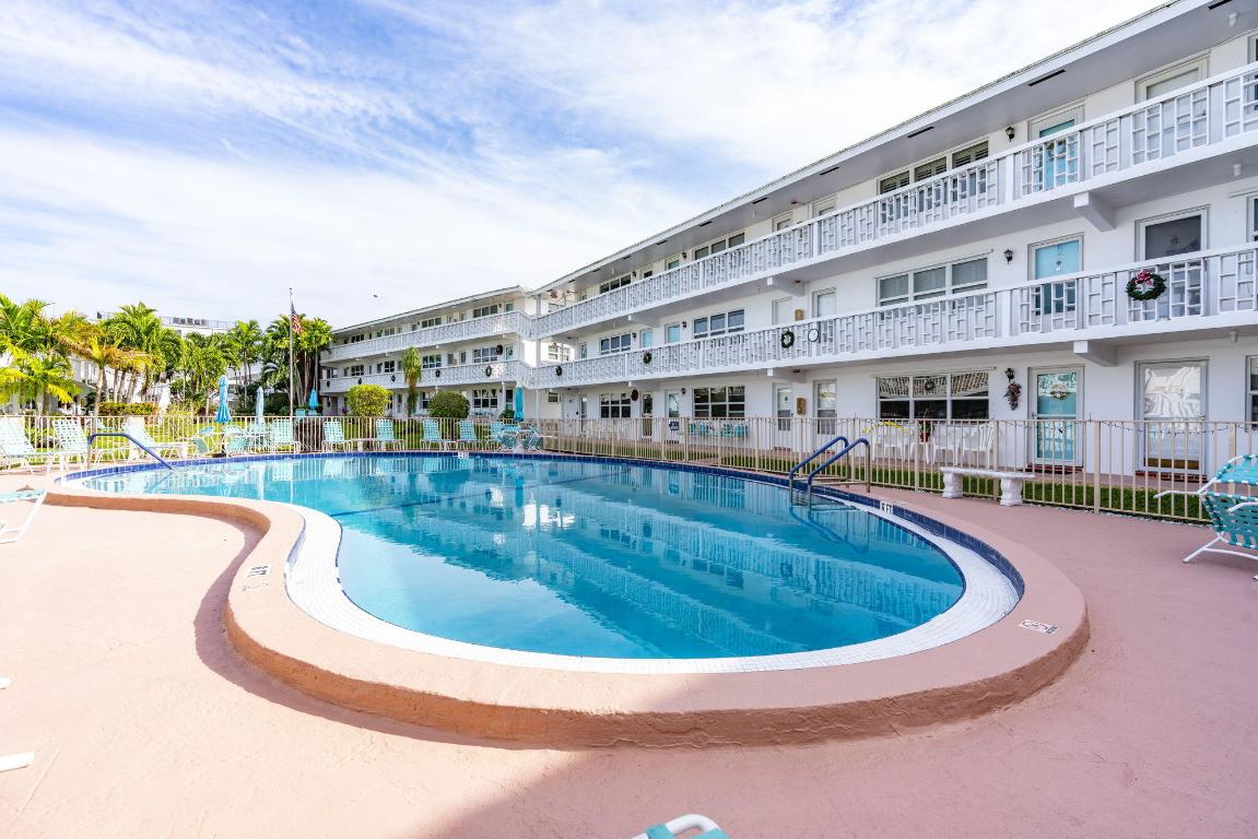 LEISURE BY THE SEA CONDO - Residential