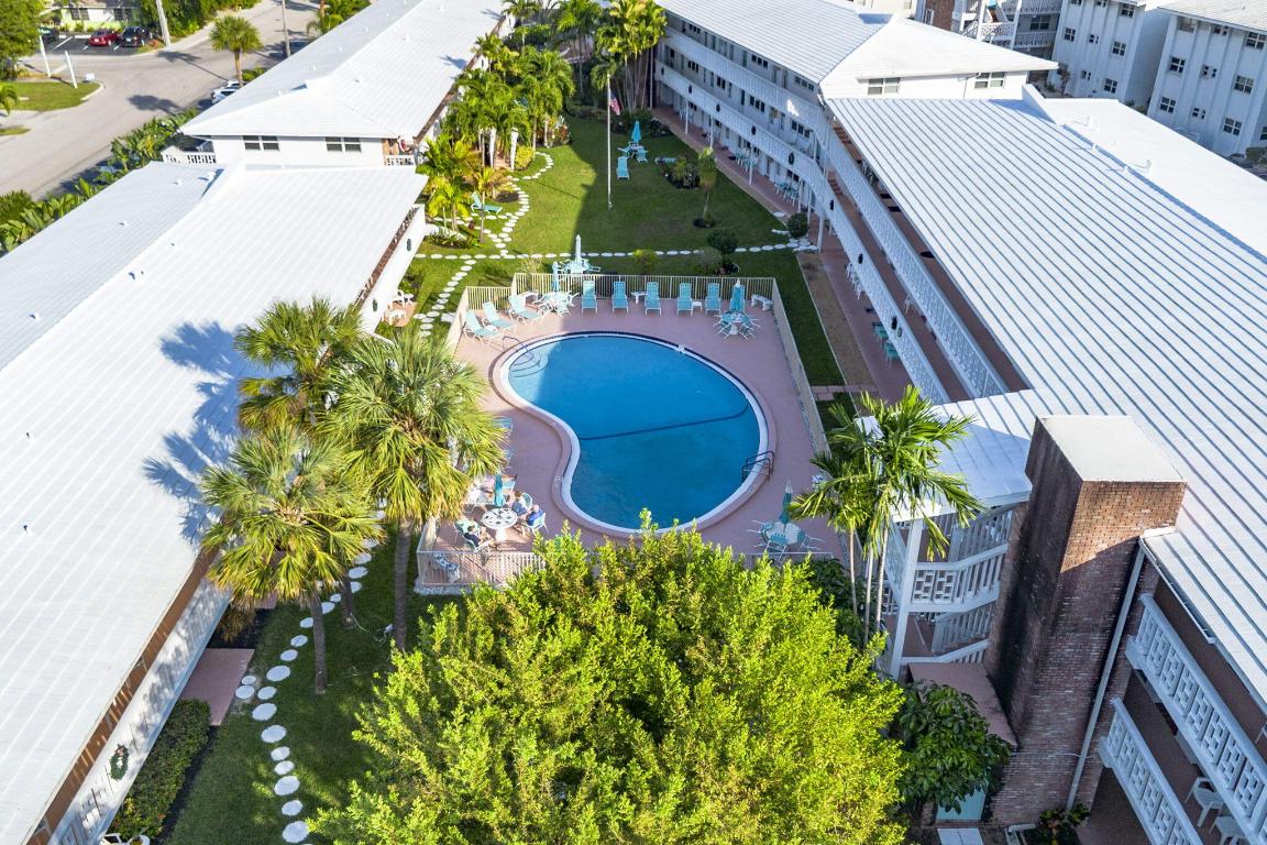 LEISURE BY THE SEA CONDO - Residential