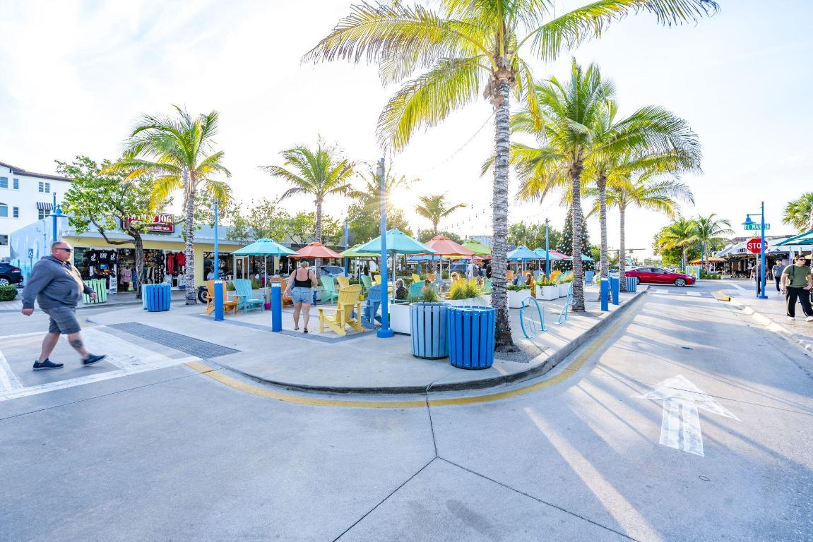 LEISURE BY THE SEA CONDO - Residential