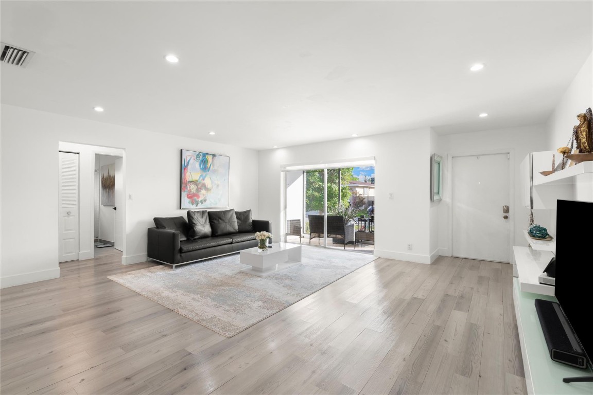 Crystal Lake 4th Sec 66-1 - Residential