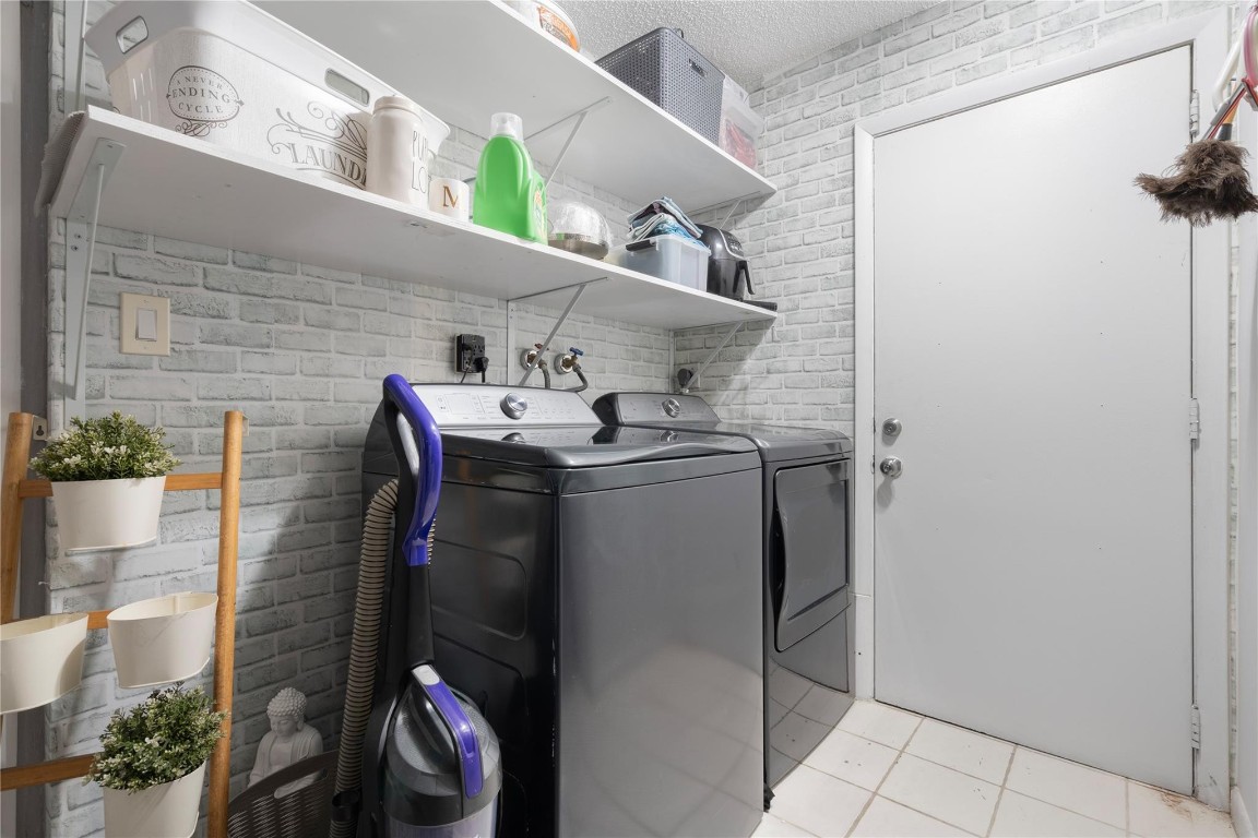 Crystal Lake 4th Sec 66-1 - Residential