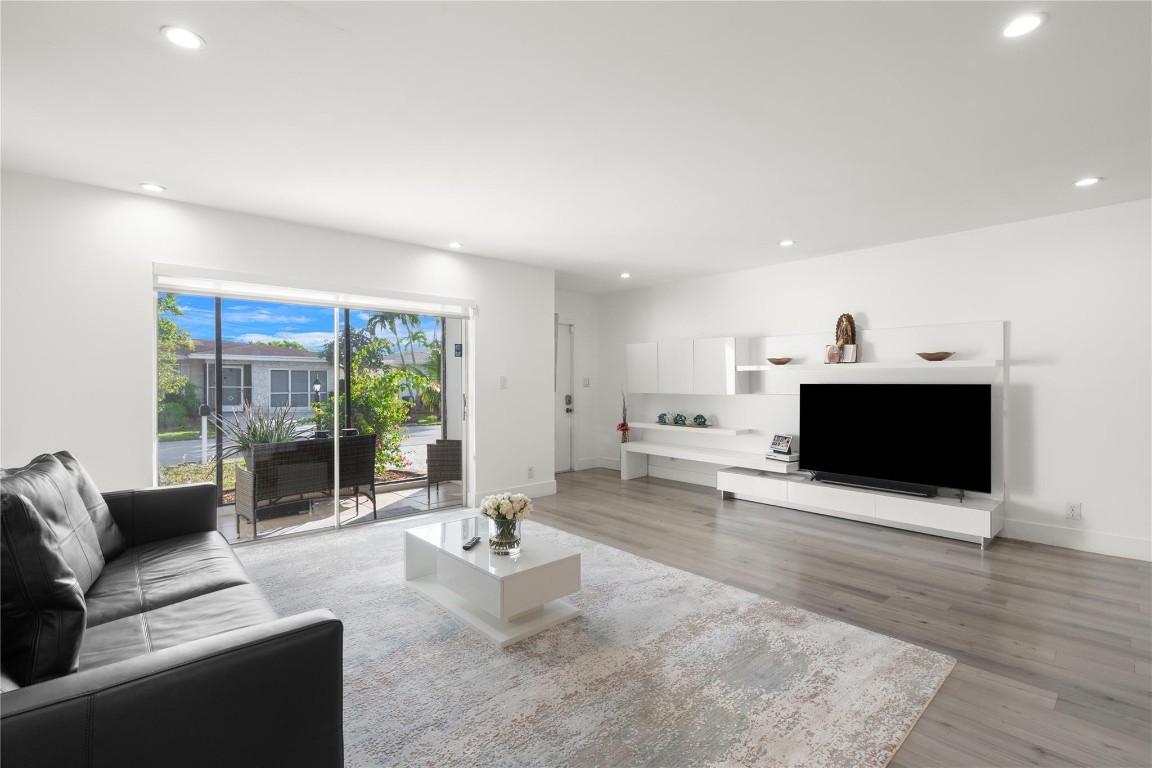 Crystal Lake 4th Sec 66-1 - Residential