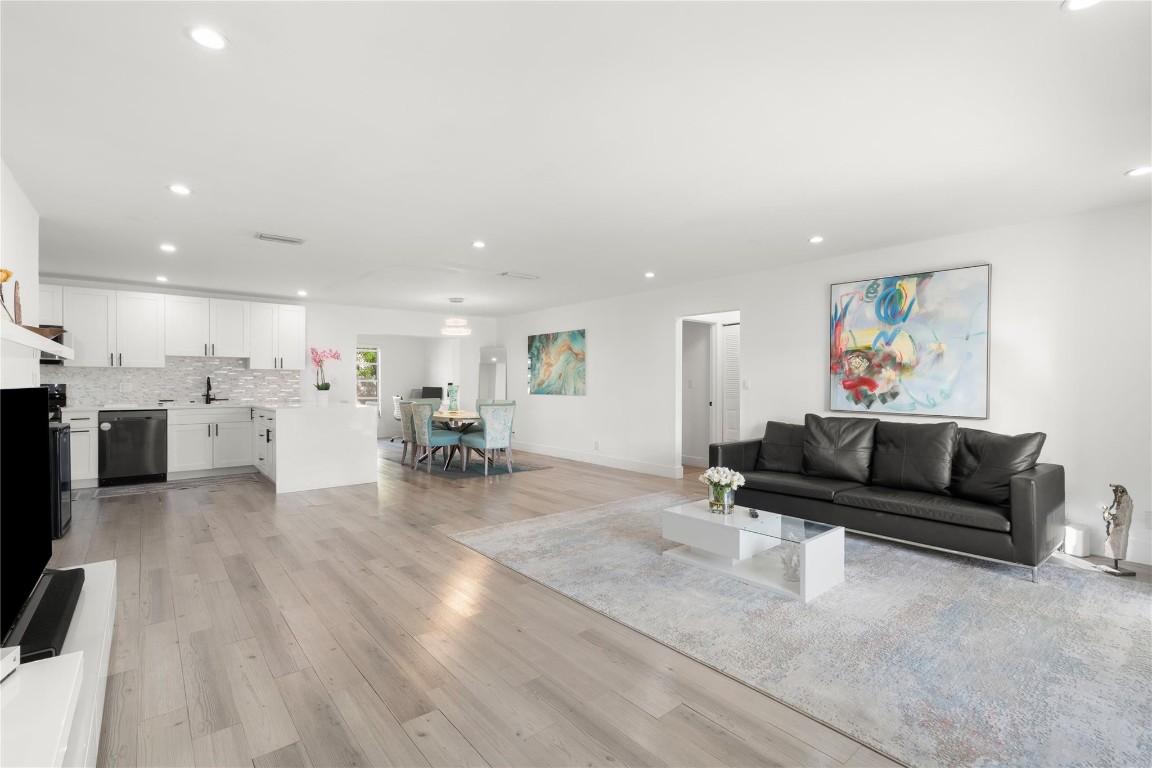 Crystal Lake 4th Sec 66-1 - Residential