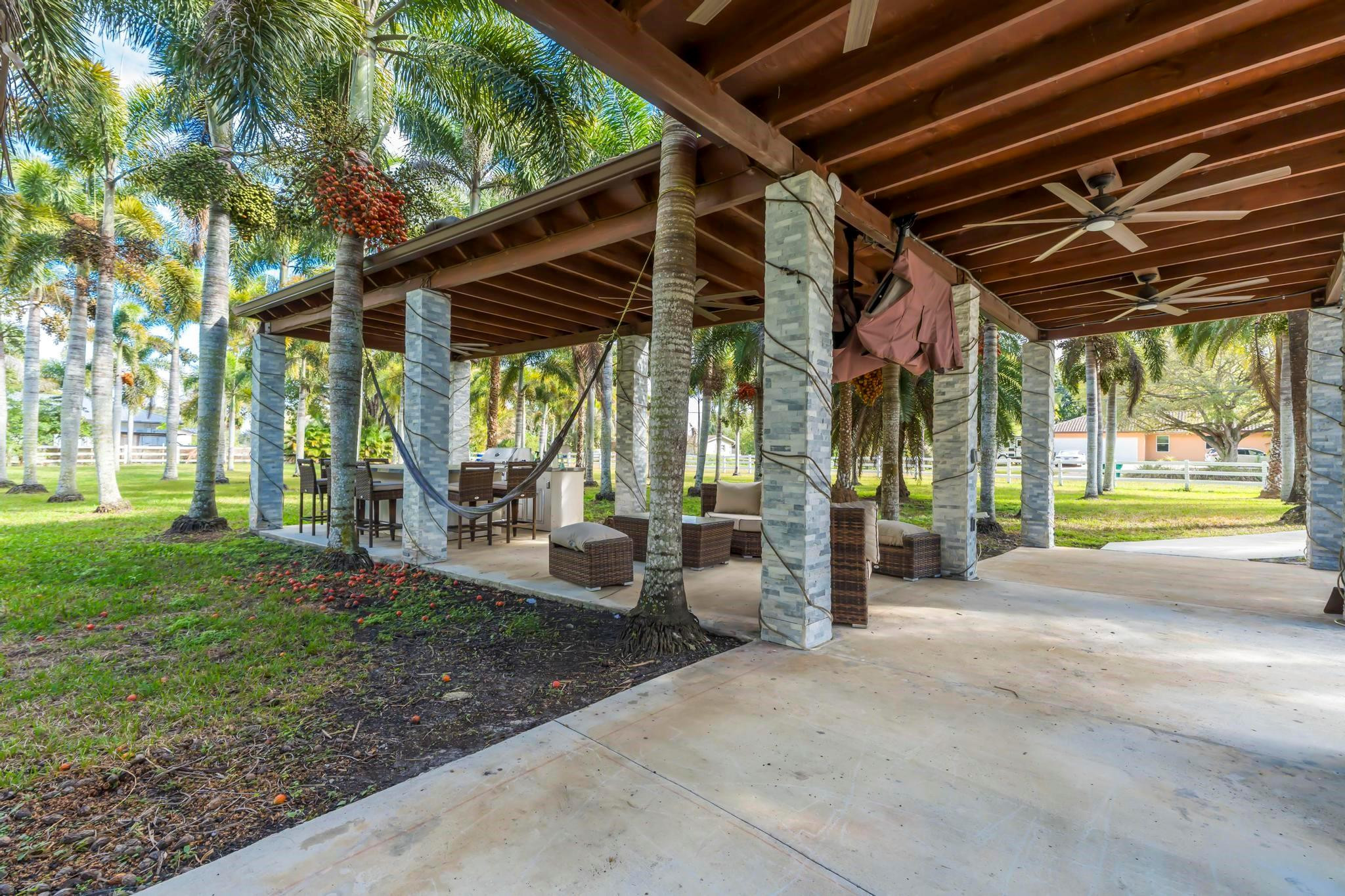 Chambers Sub Sw1/4 1-5b B - Residential Lease